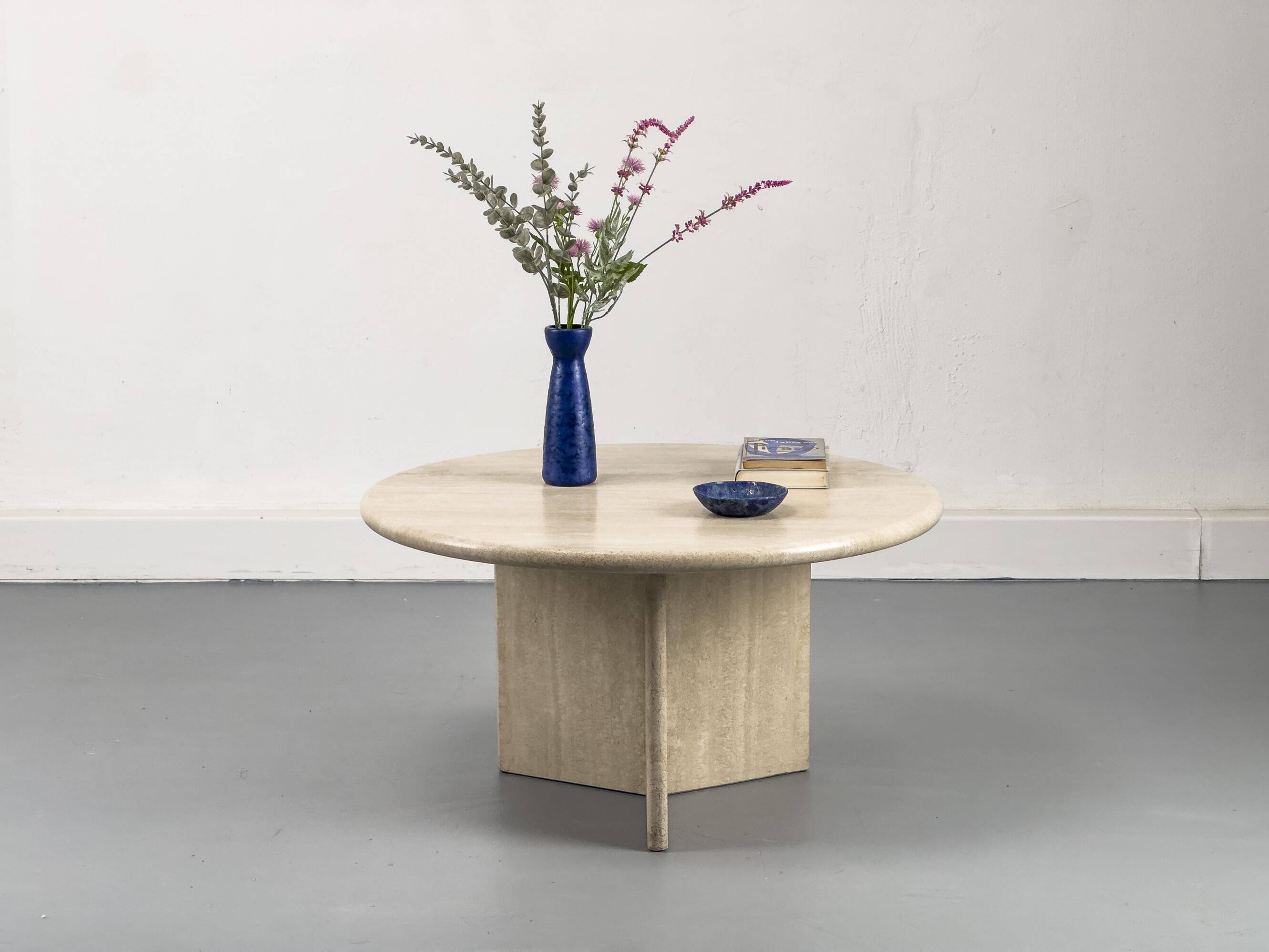 Table basse circulaire vintage en travertin, années 1970