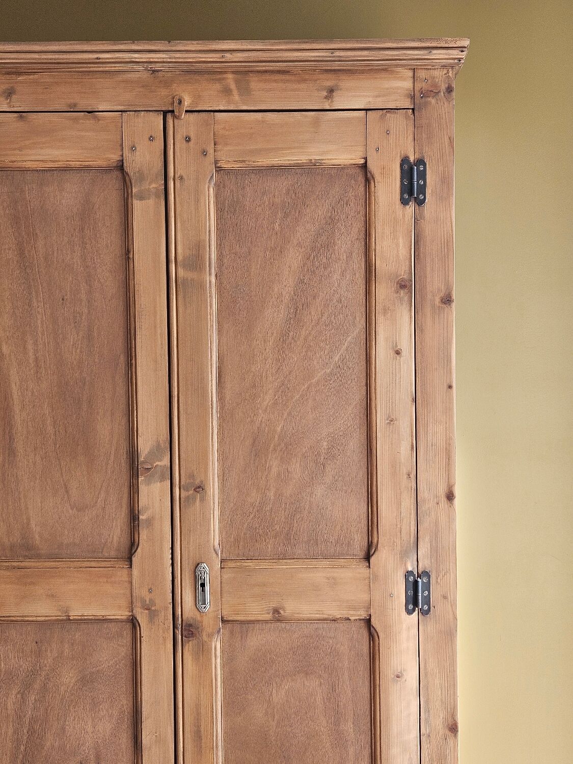 Parisian wardrobe armoire 1936 renovated | PIA
