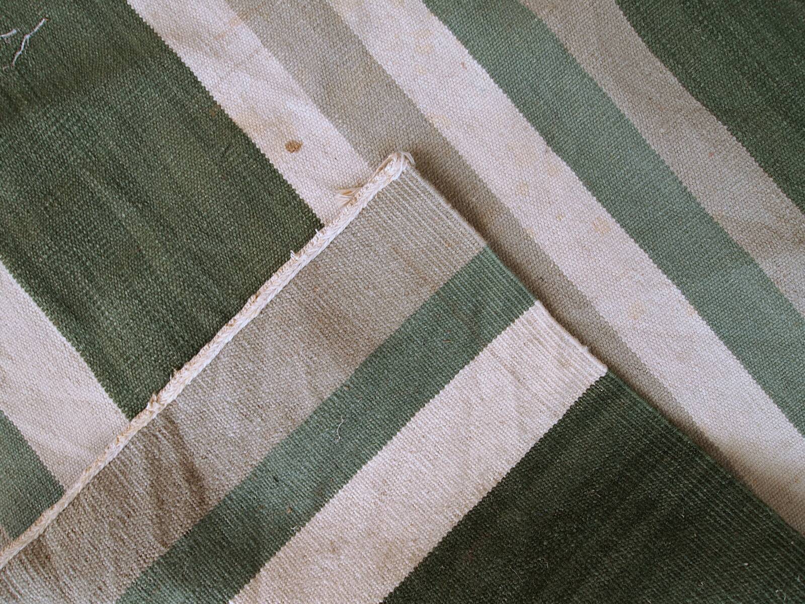 Kilim antique fait main Dhurri indien 167cm x 238cm (1930s)