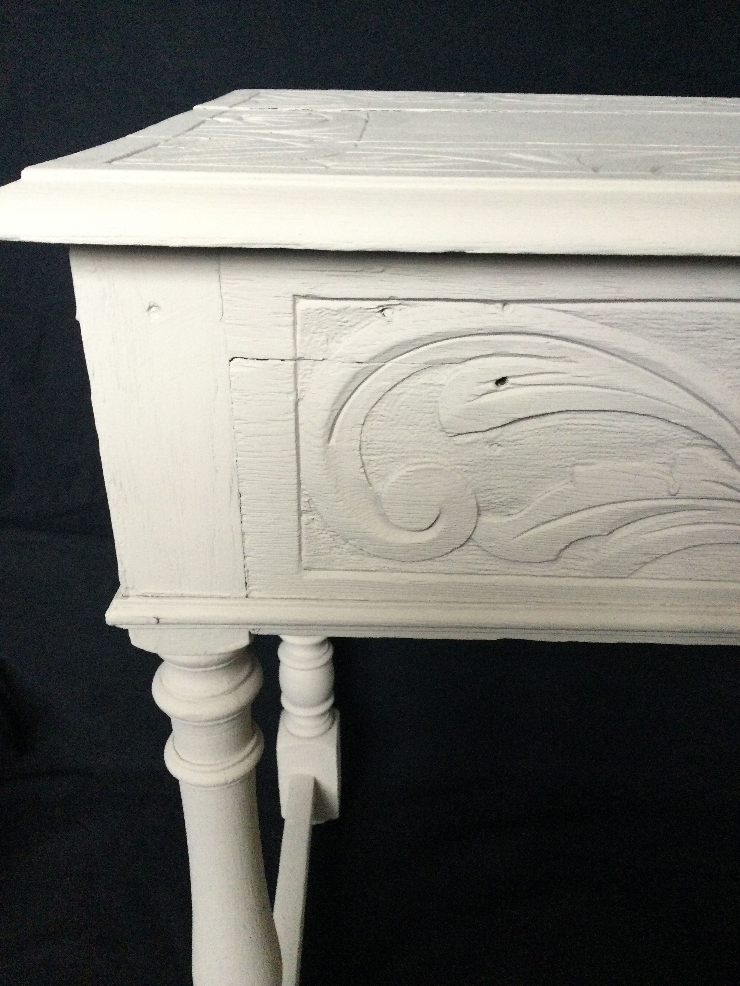 Bureau peint
