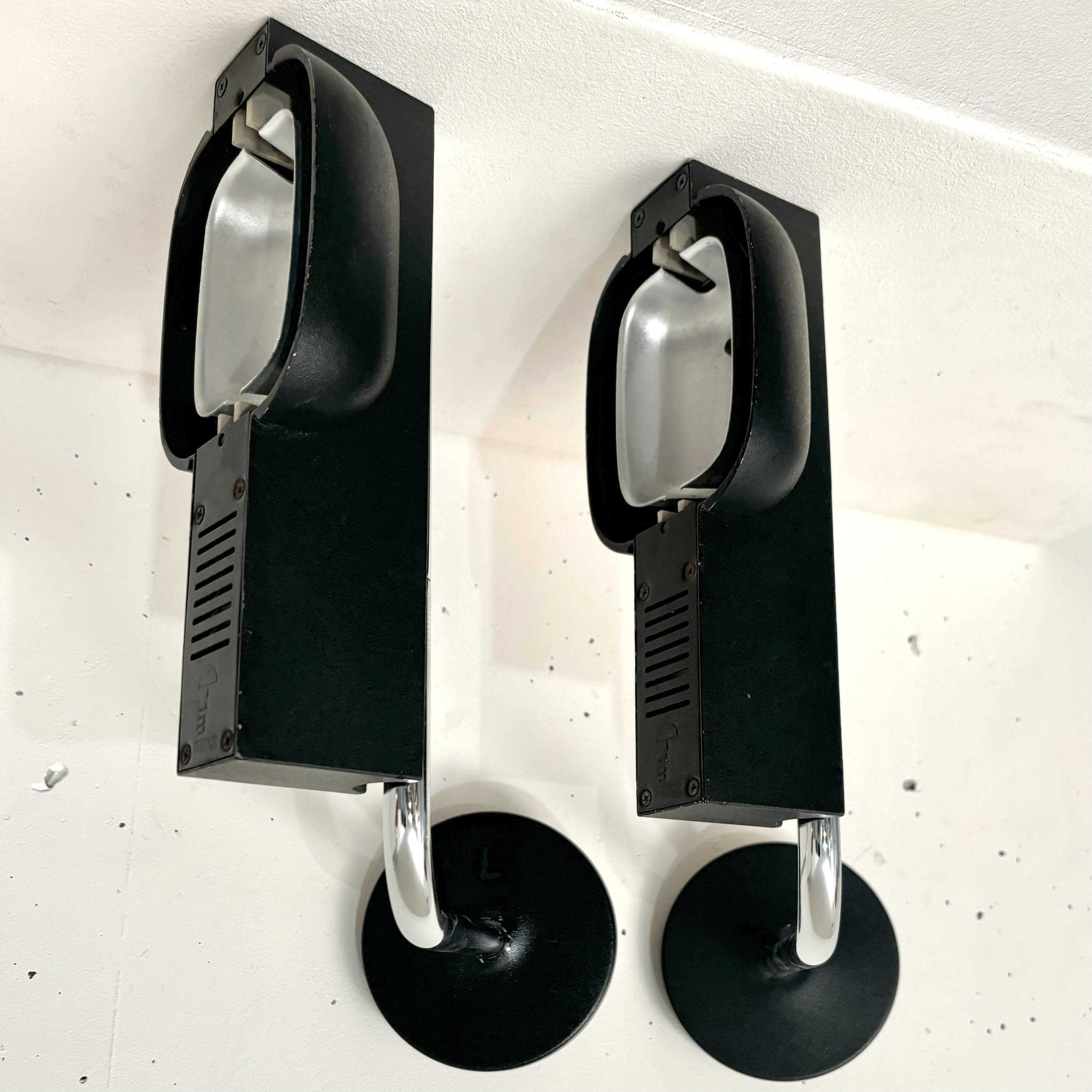 Pair of Camera terra wall lights, Ernesto Gismondi, Artemide 1980