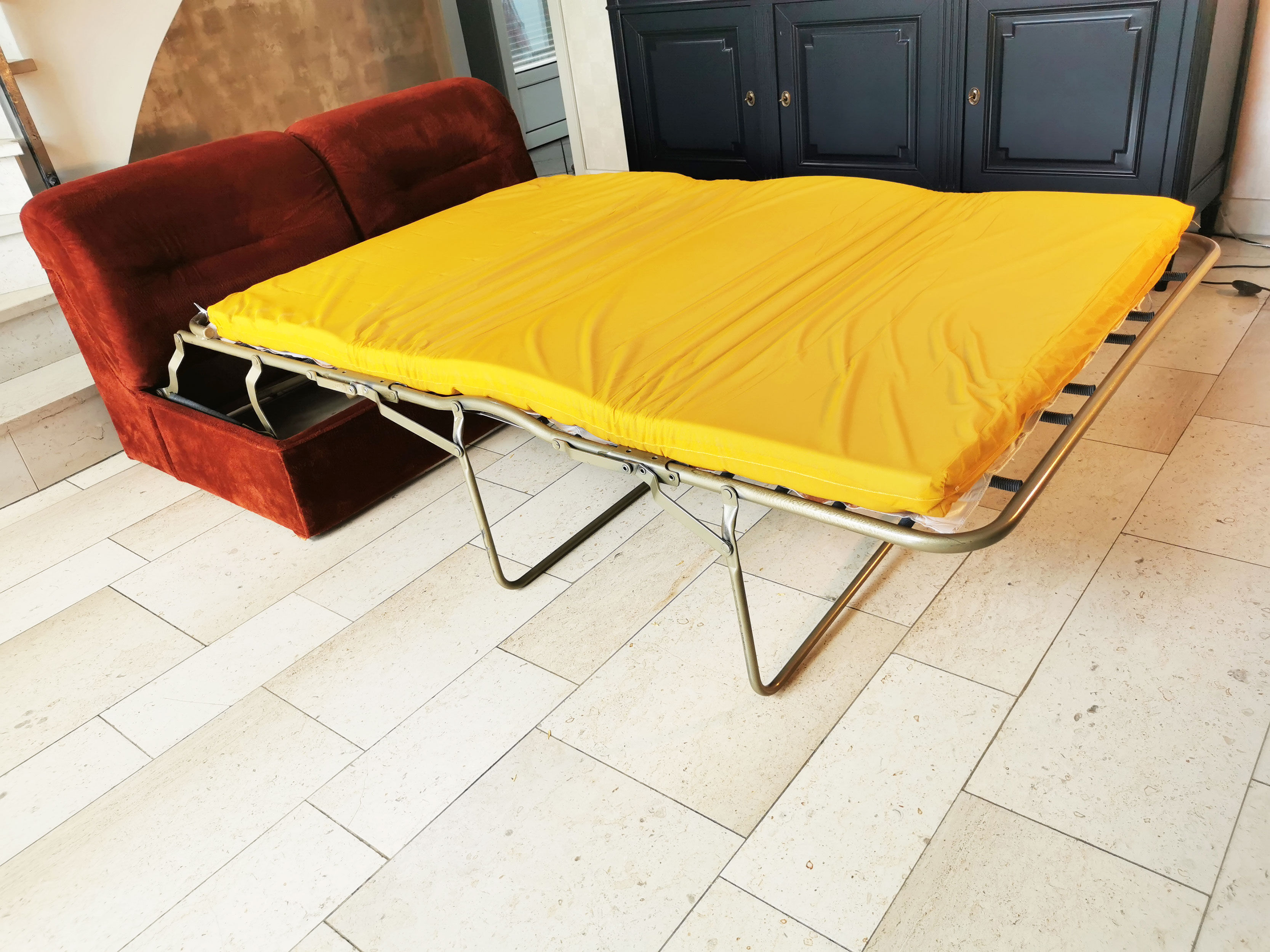 Double convertible heater sofa 1970