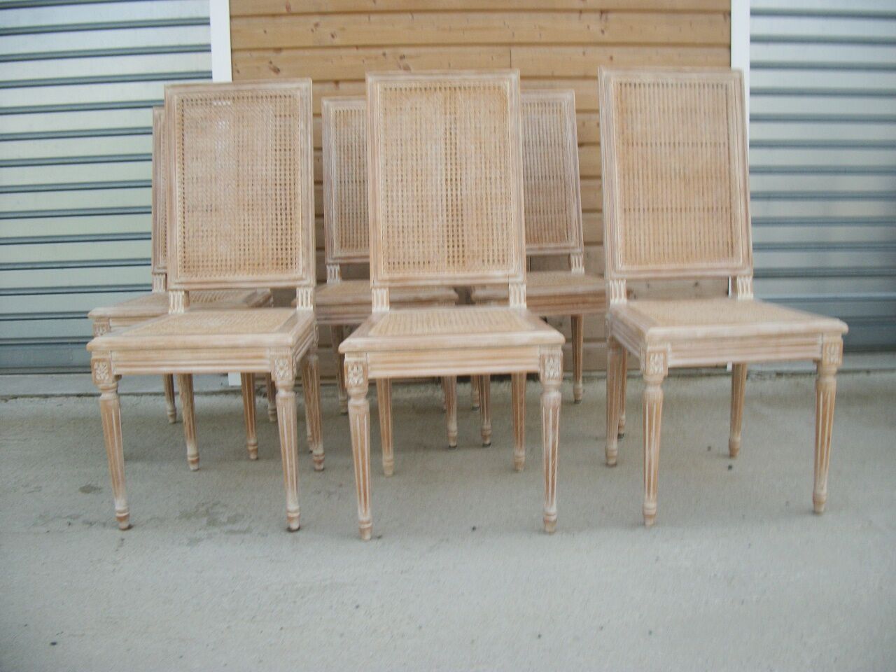 Série de 6 chaises cérusé