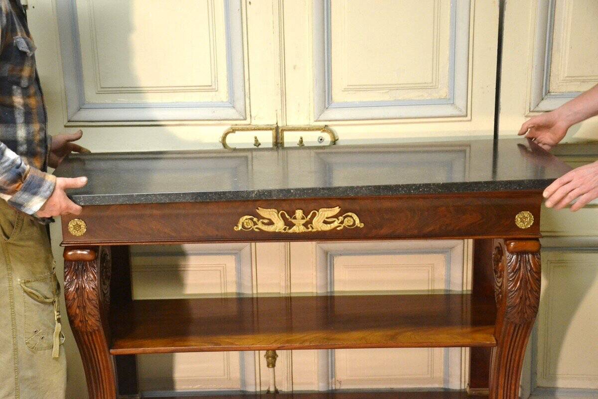 Mahogany console planter