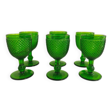 Six green glass wine glasses, Marinha Grande (IVIMA), diamond point.