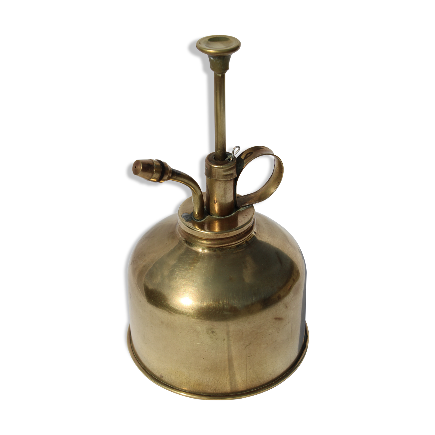 Brass spray