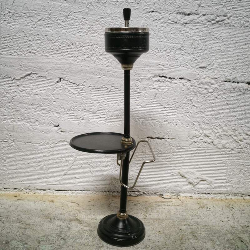 Standing ashtray with magazine holders