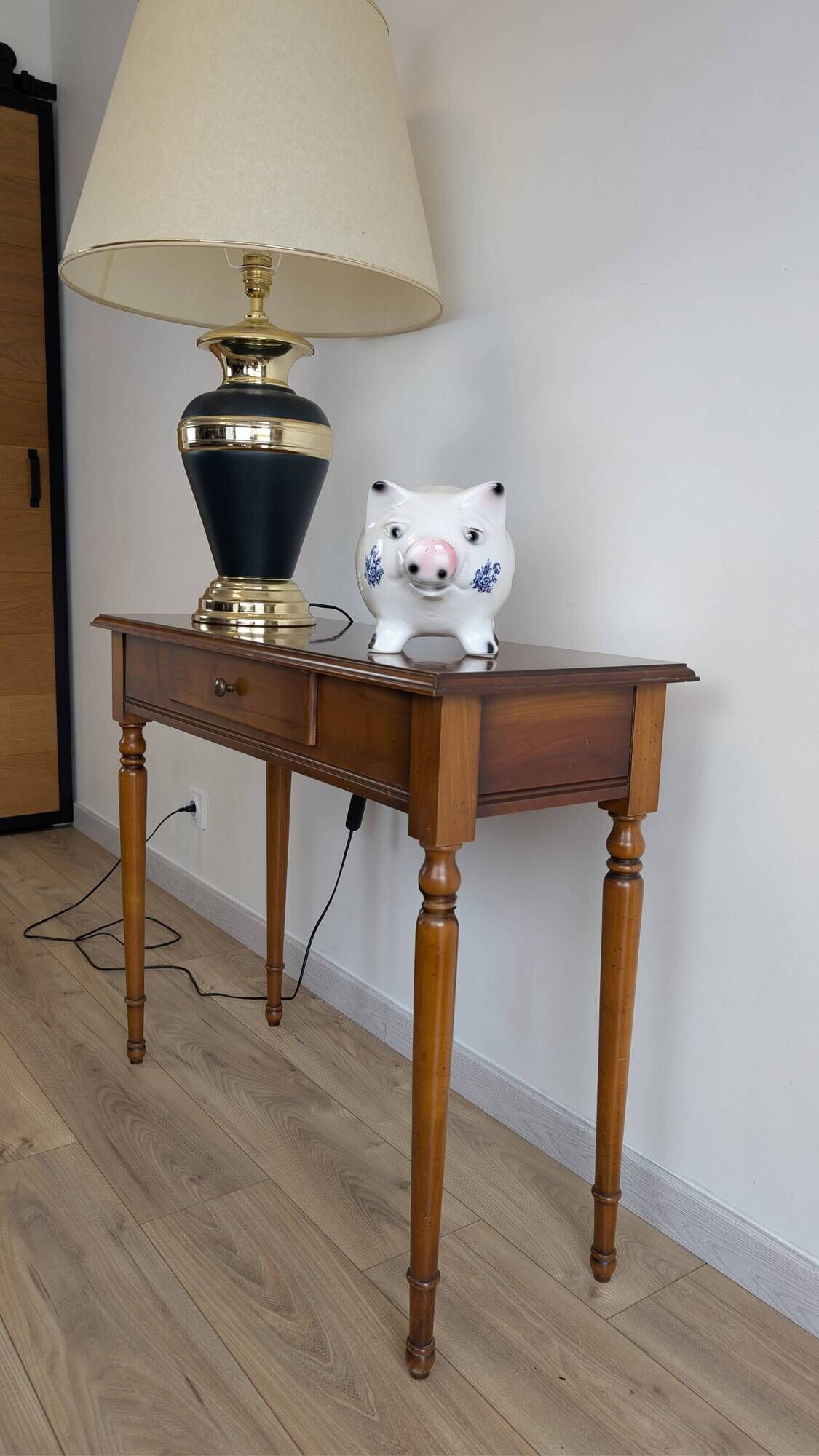 Console in cherry wood with turned legs and drawer – classic charm