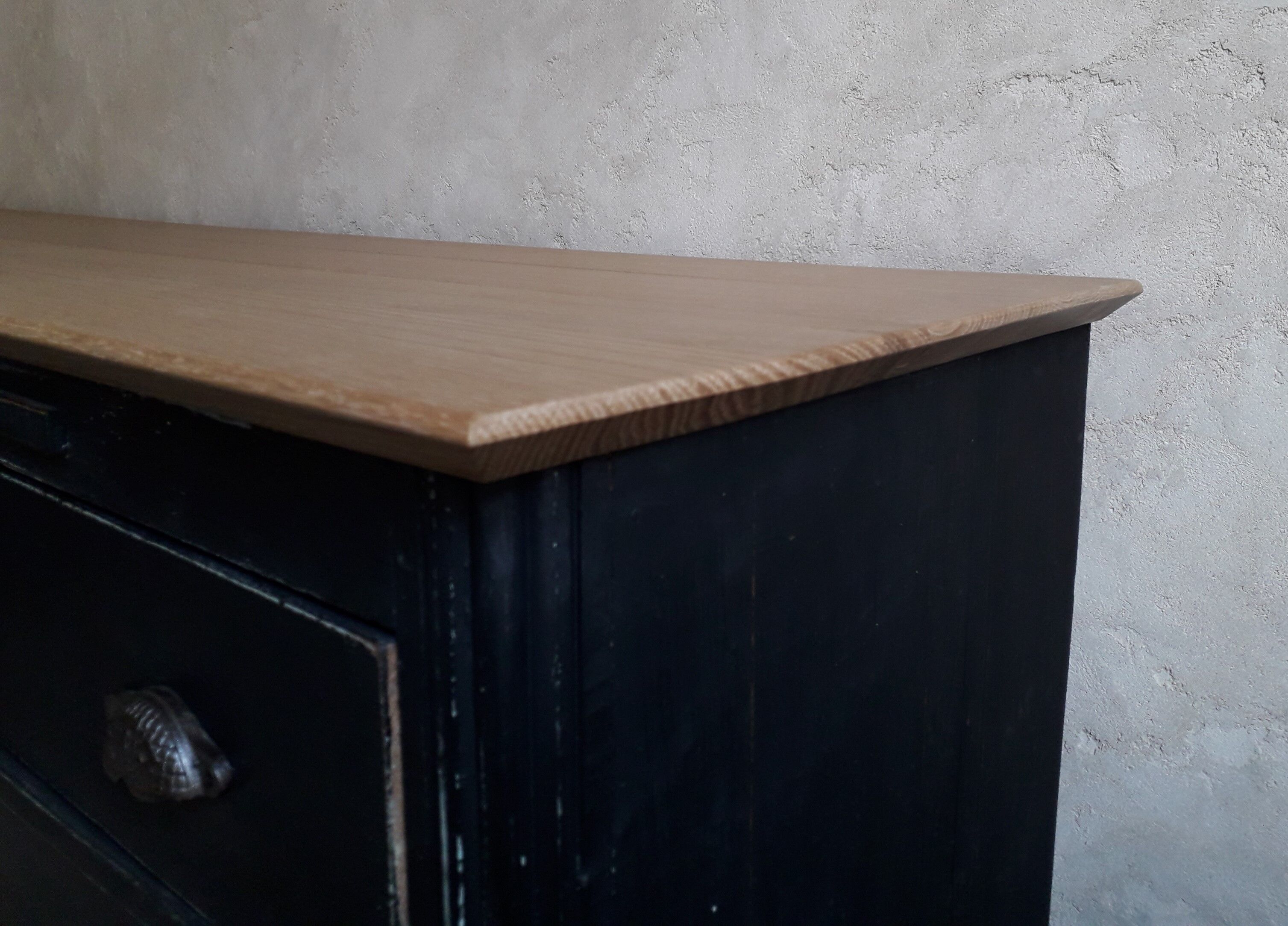 Furniture from craft to drawers