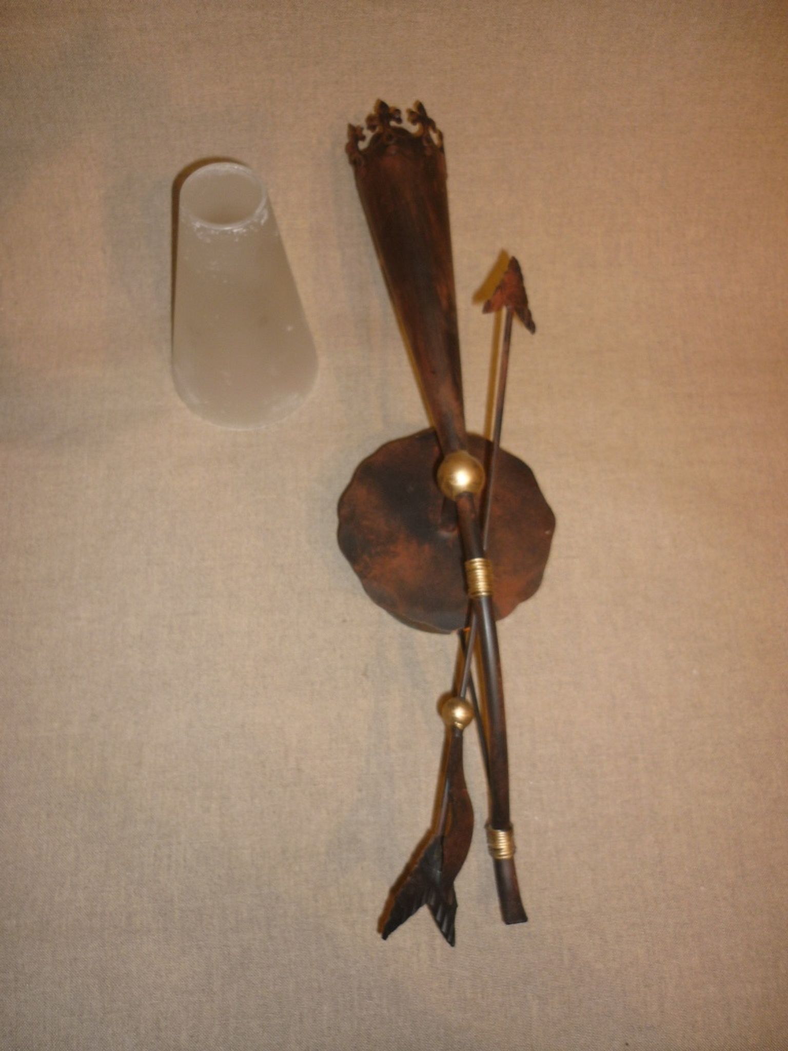 Wall lamp in iron