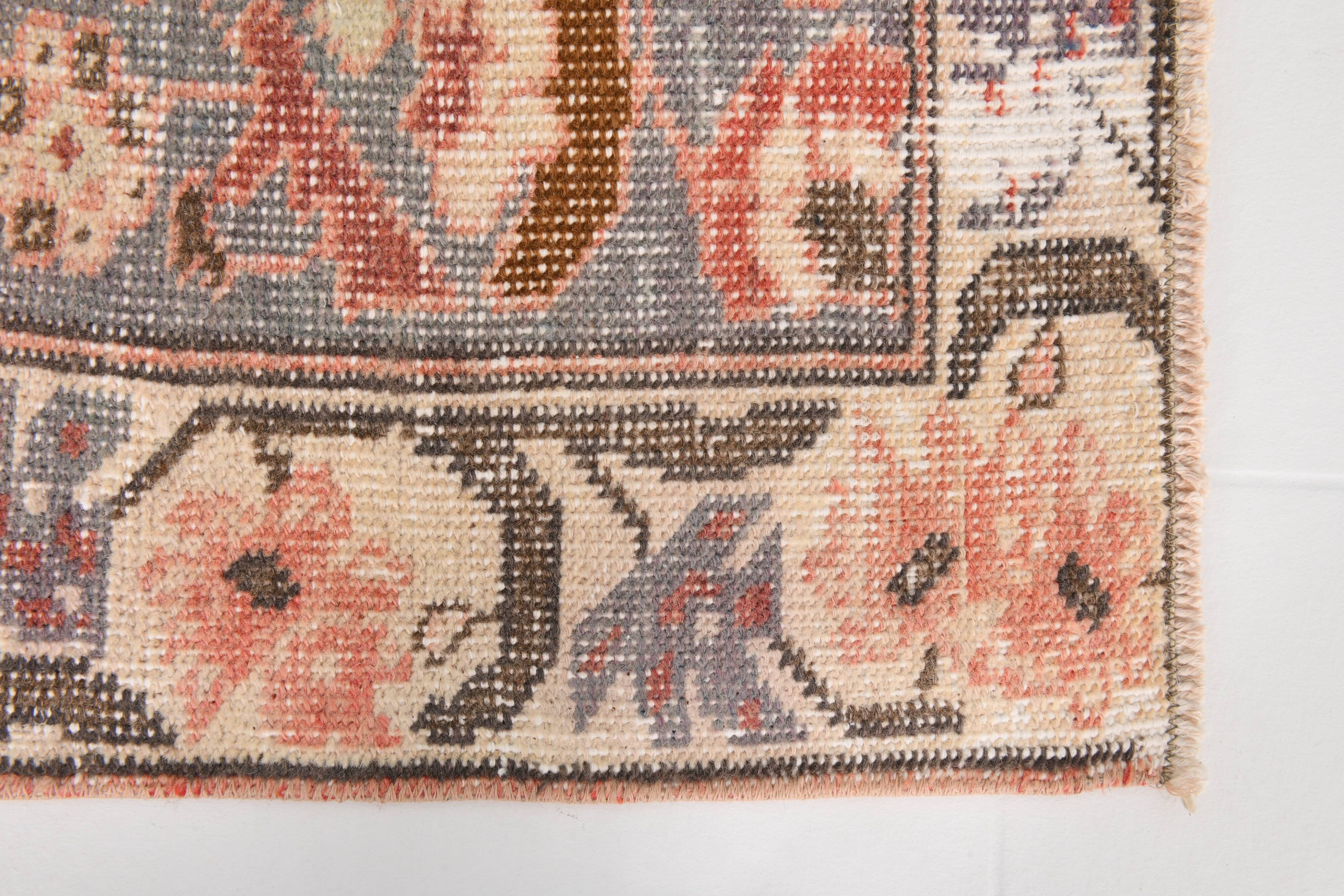 4x7 Salmon & Brown Classic Vintage Rug, 139x227Cm