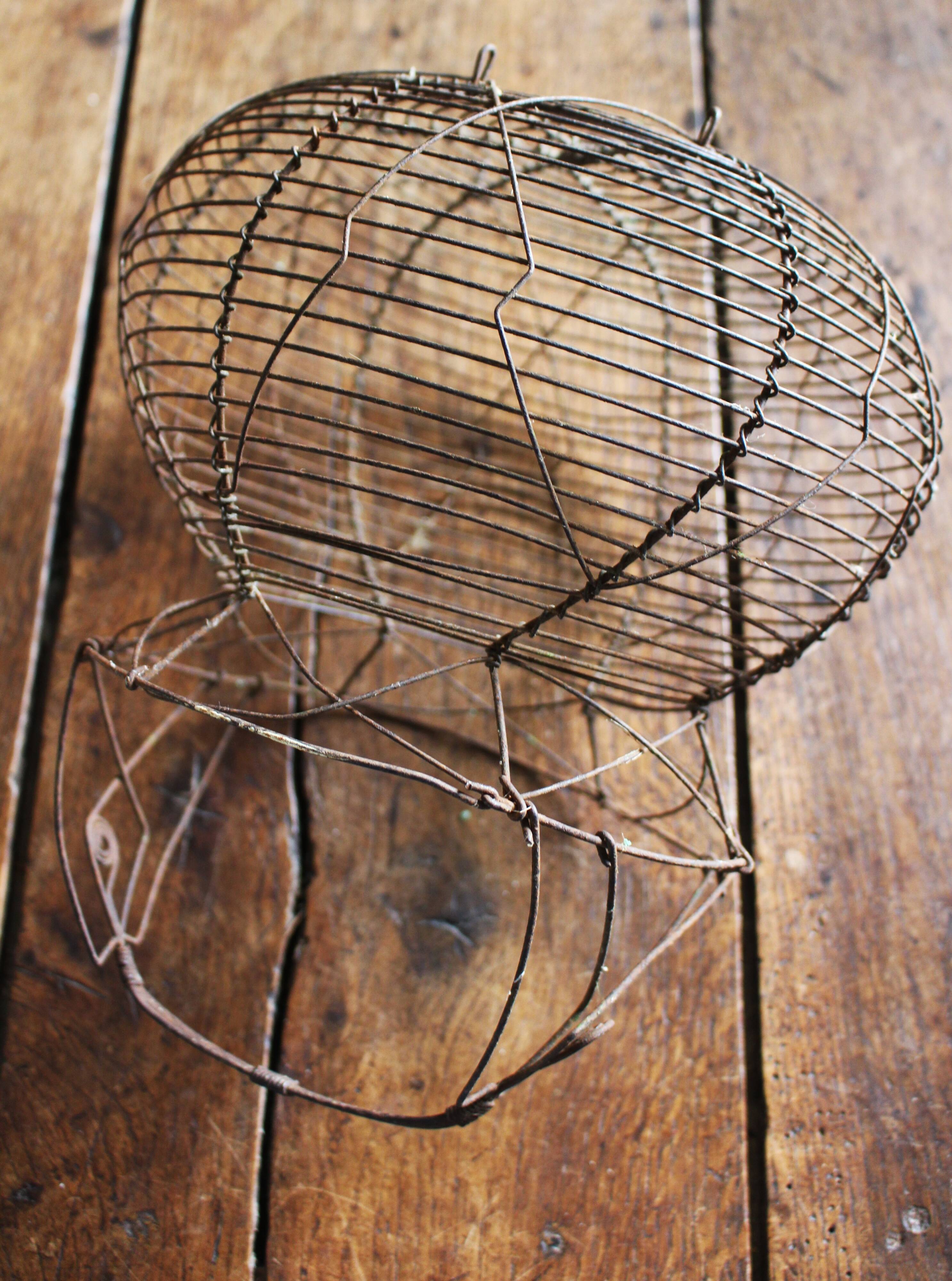 Wire basket salad eggs handle decorations