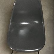 Ensemble de chaises d'appoint en fibre de verre Charles & Ray Eames DSX multicolores pour Herman Mi