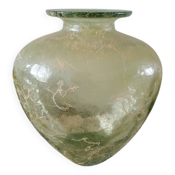 Large heart-shaped vase - glass & resin ribbed applications