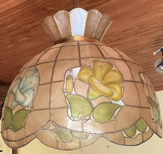 Vintage mother-of-pearl and brass pendant light, very good condition