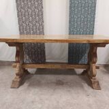 Farm table