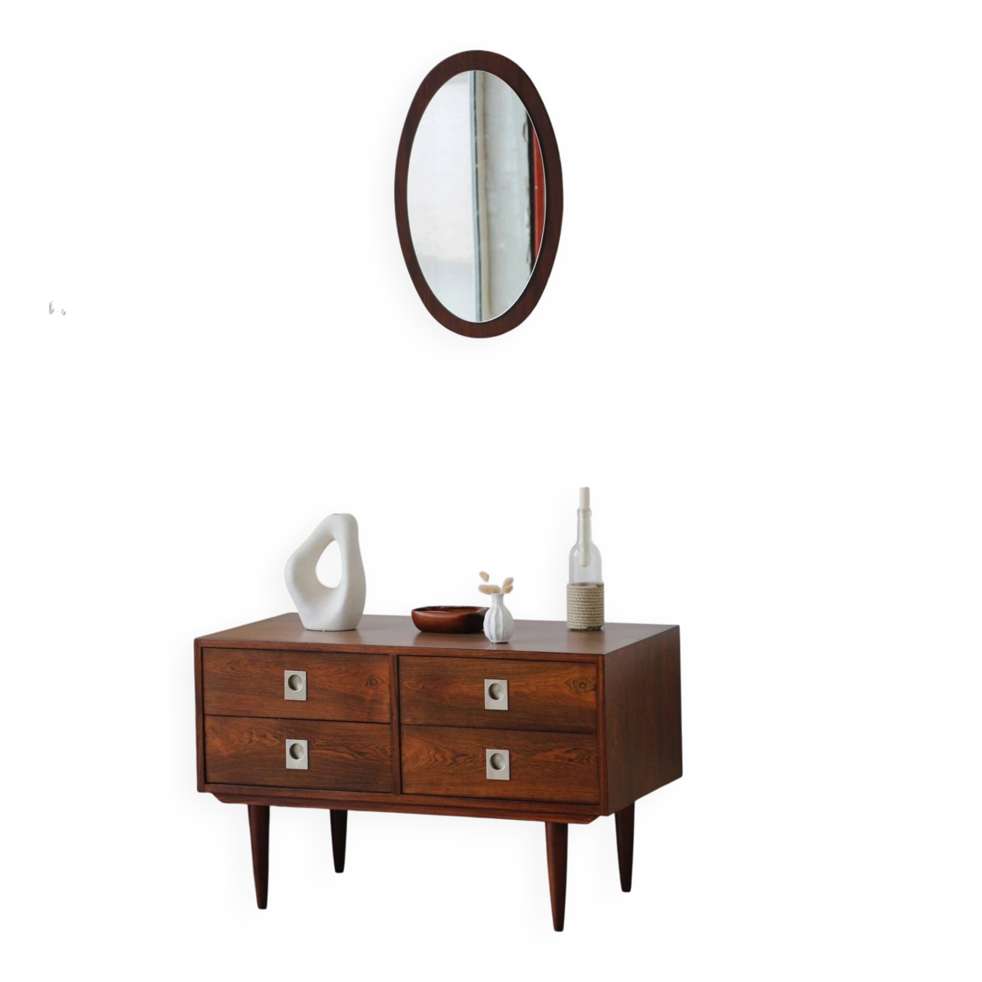 Scandinavian chest of drawers in rosewood | Vintage 1960