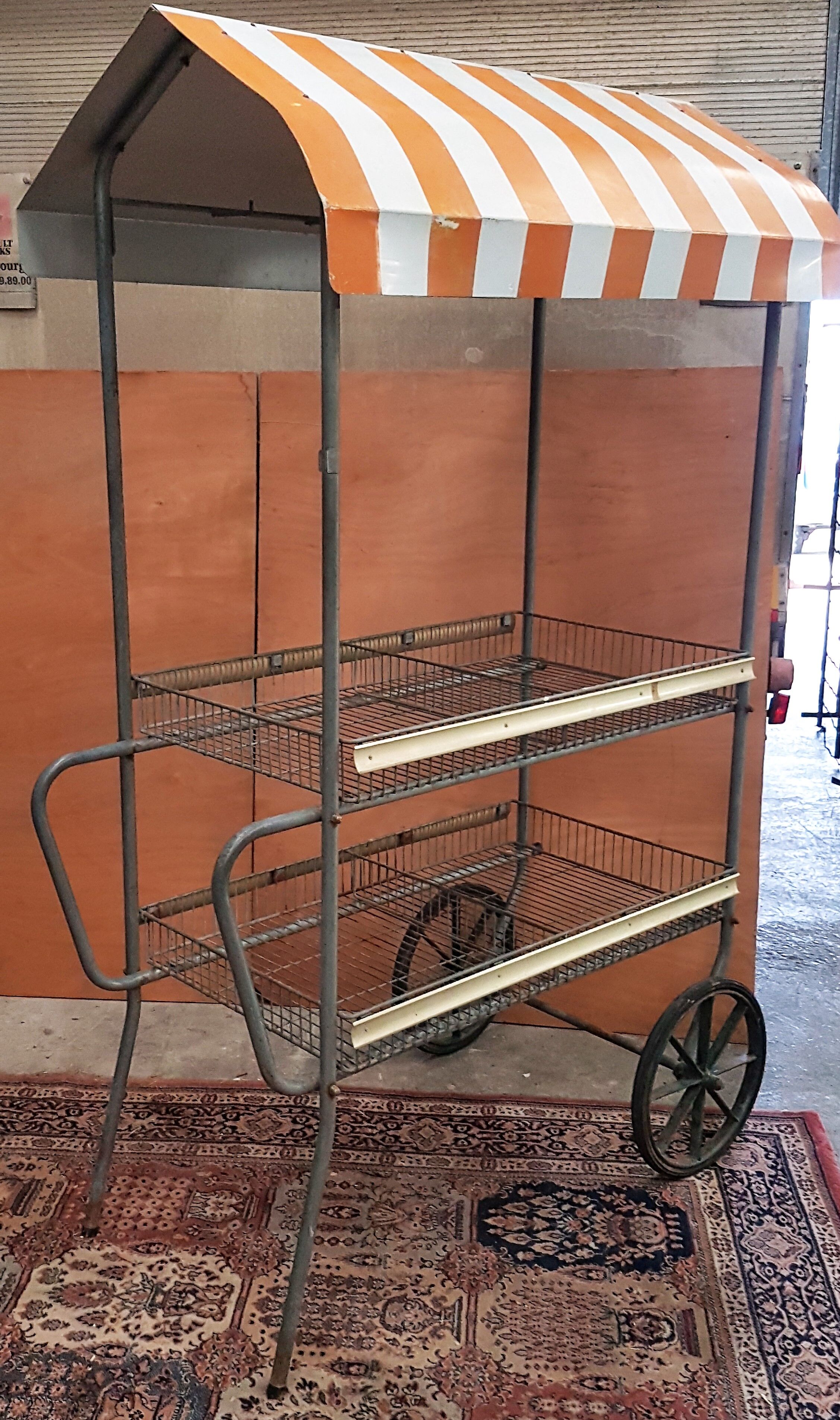 Former street shopping cart