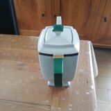Coffee pot