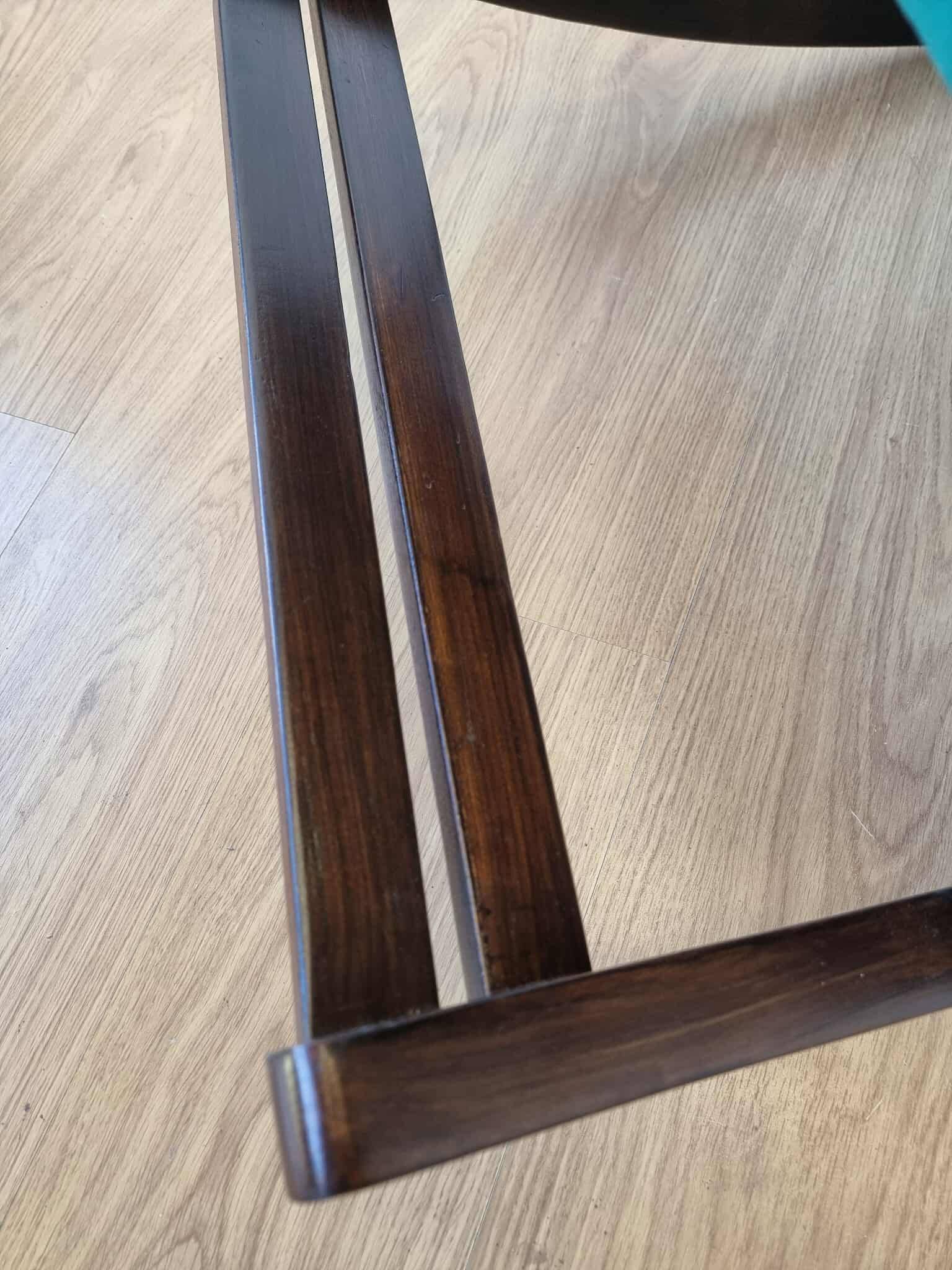 Chaise à bascule vintage des années 50.