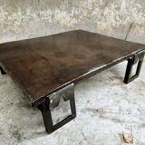 Industrial coffee table steel pallet table