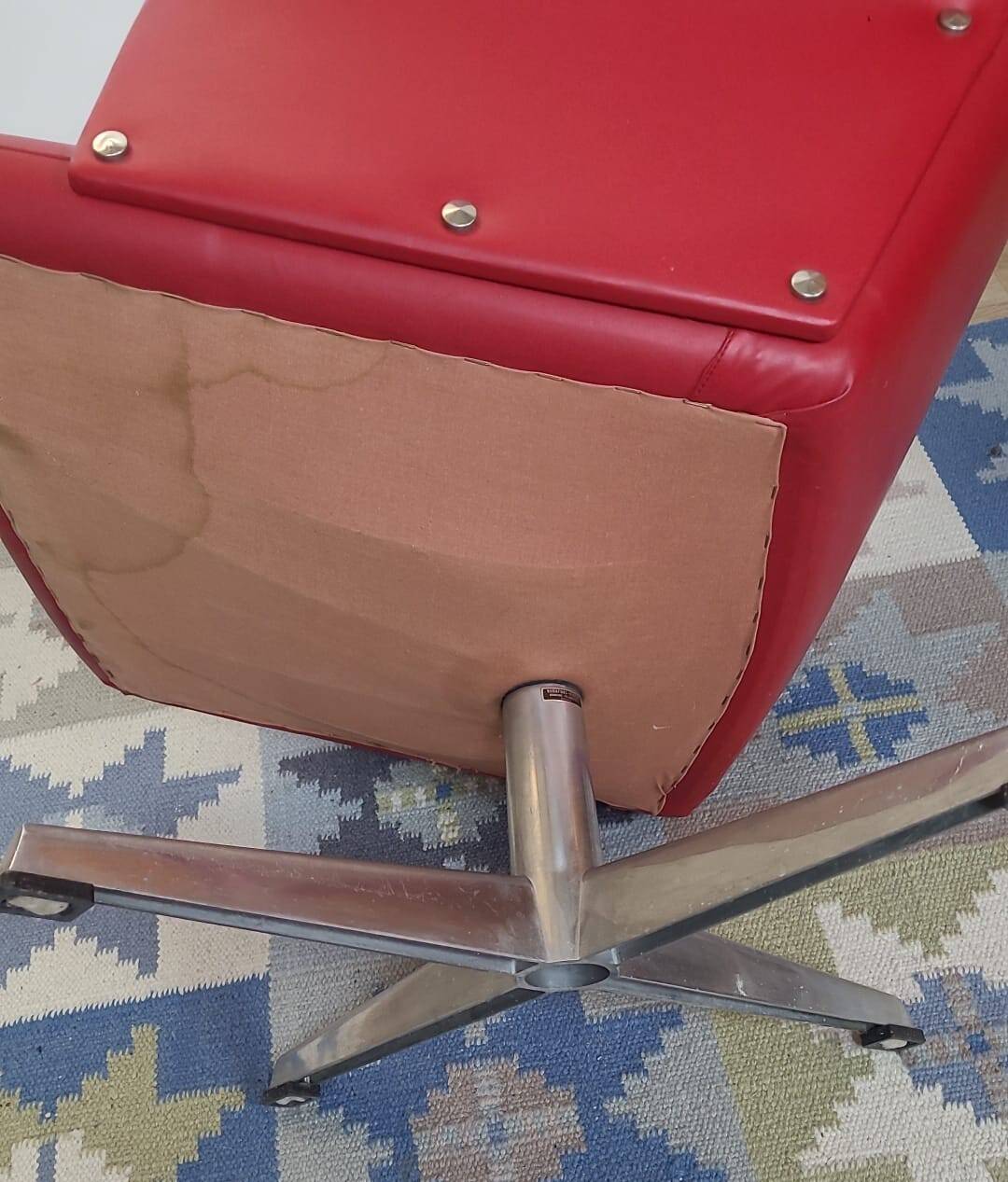 Bodafors-Verken swivel chair in red faux leather, Sweden, 1970s