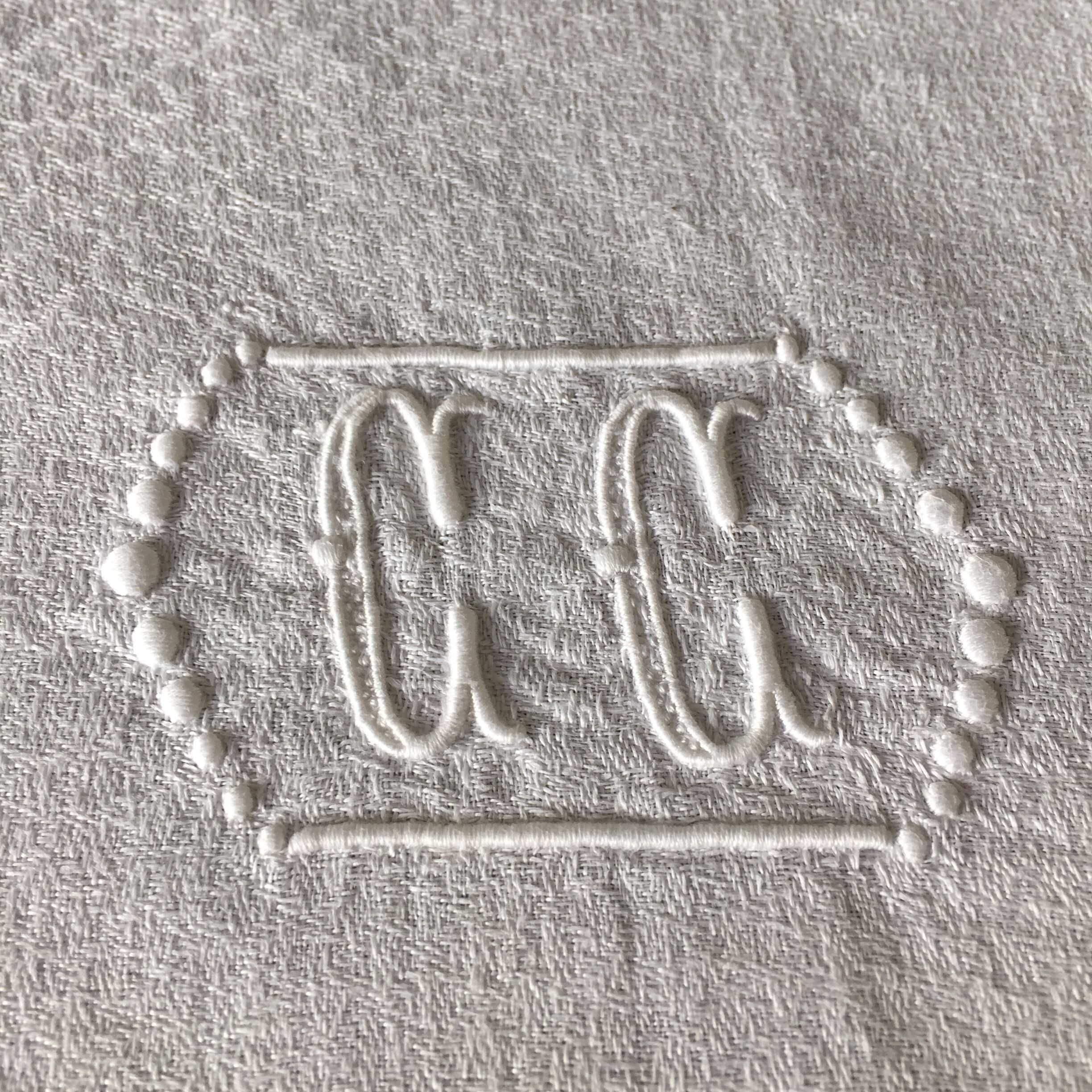 8 napkins, embroidered, monogram