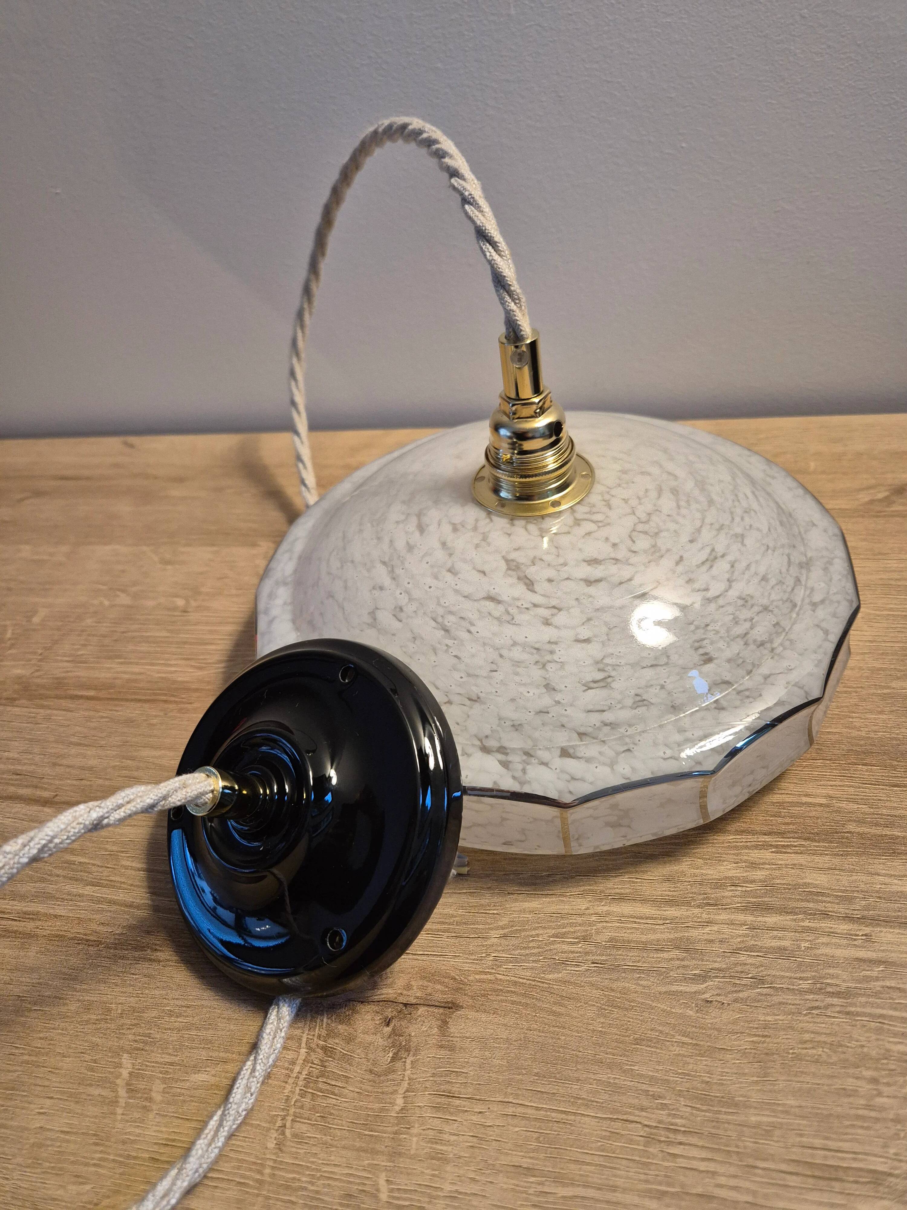 Suspension globe en verre des années 50