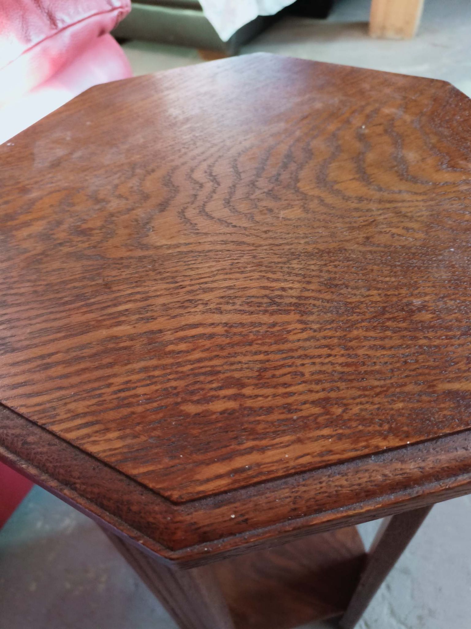 Peestal table / Small octagonal side table