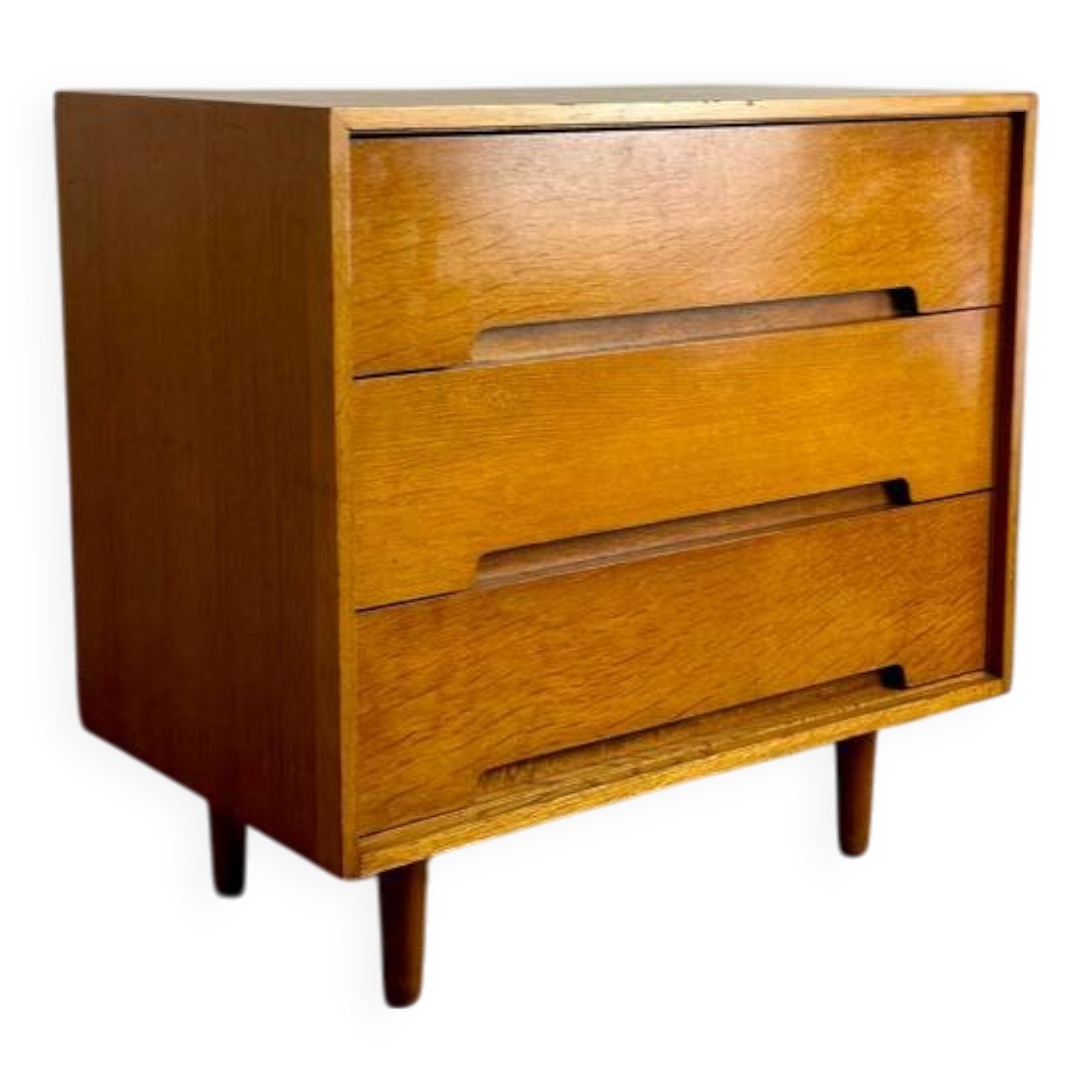 STAG English chest of drawers