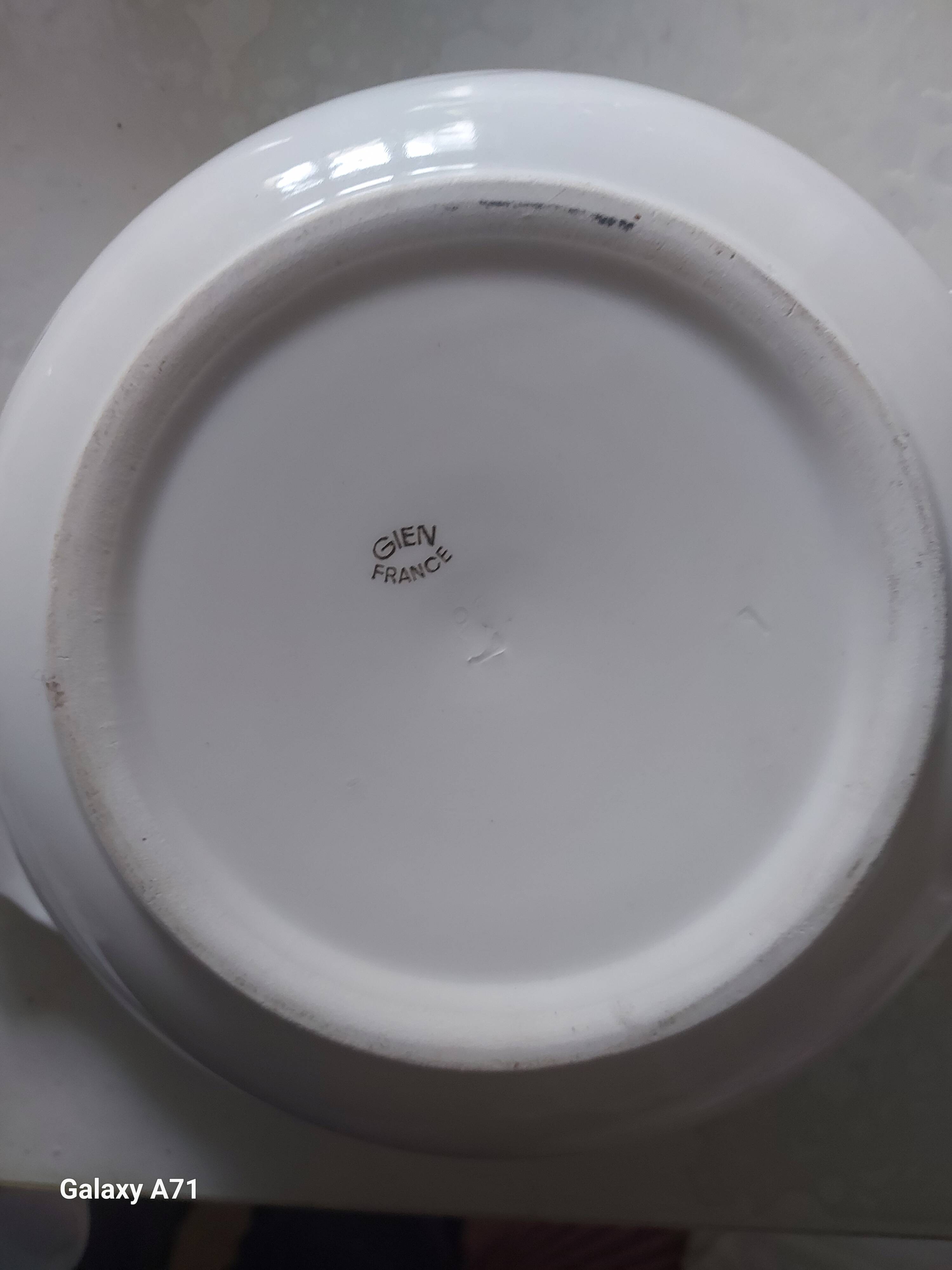 Service plate from Gien with a railway decoration.