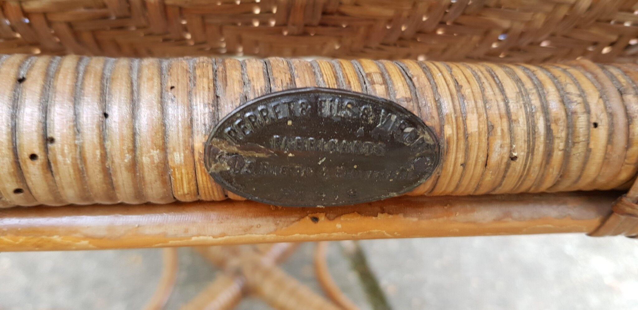 Fauteuil rotin Perret et Vibert