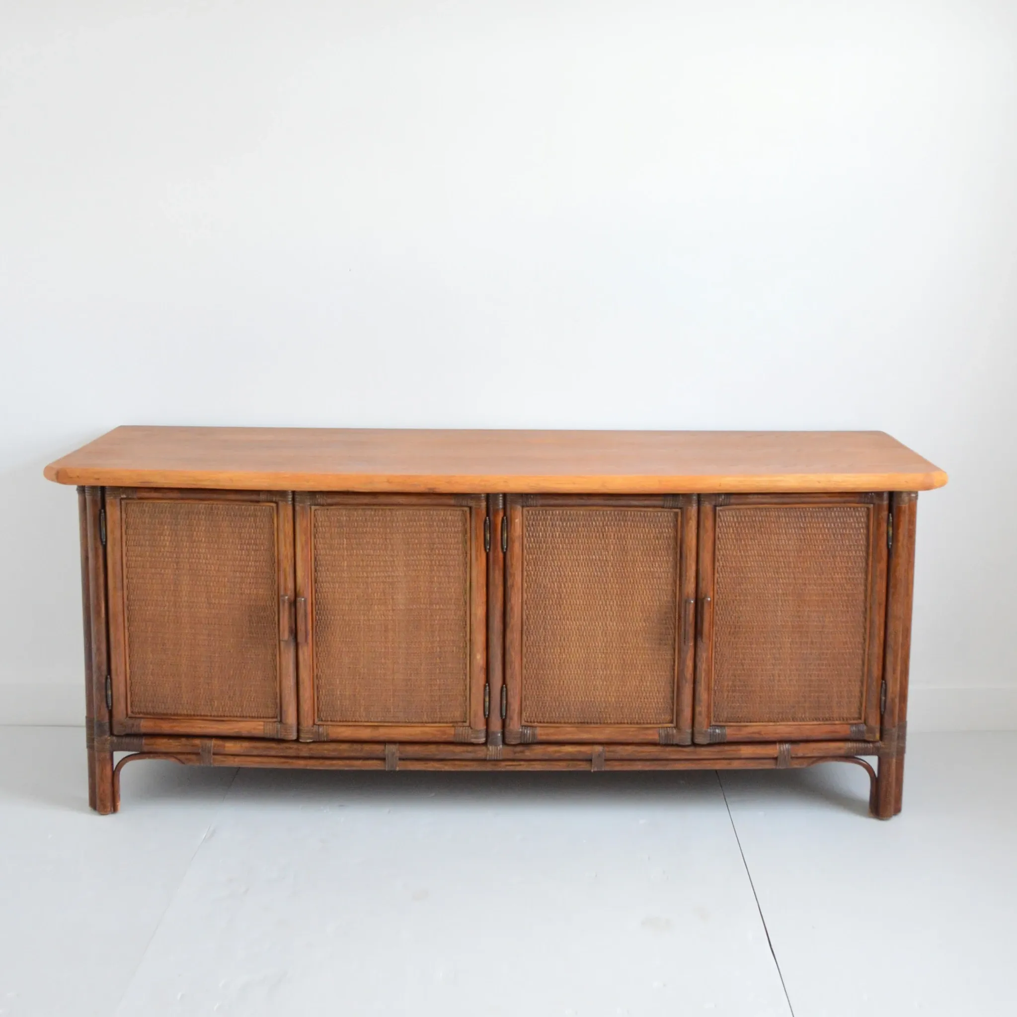 Buffet / Enfilade bois et rotin 1960 / 1970 vintage