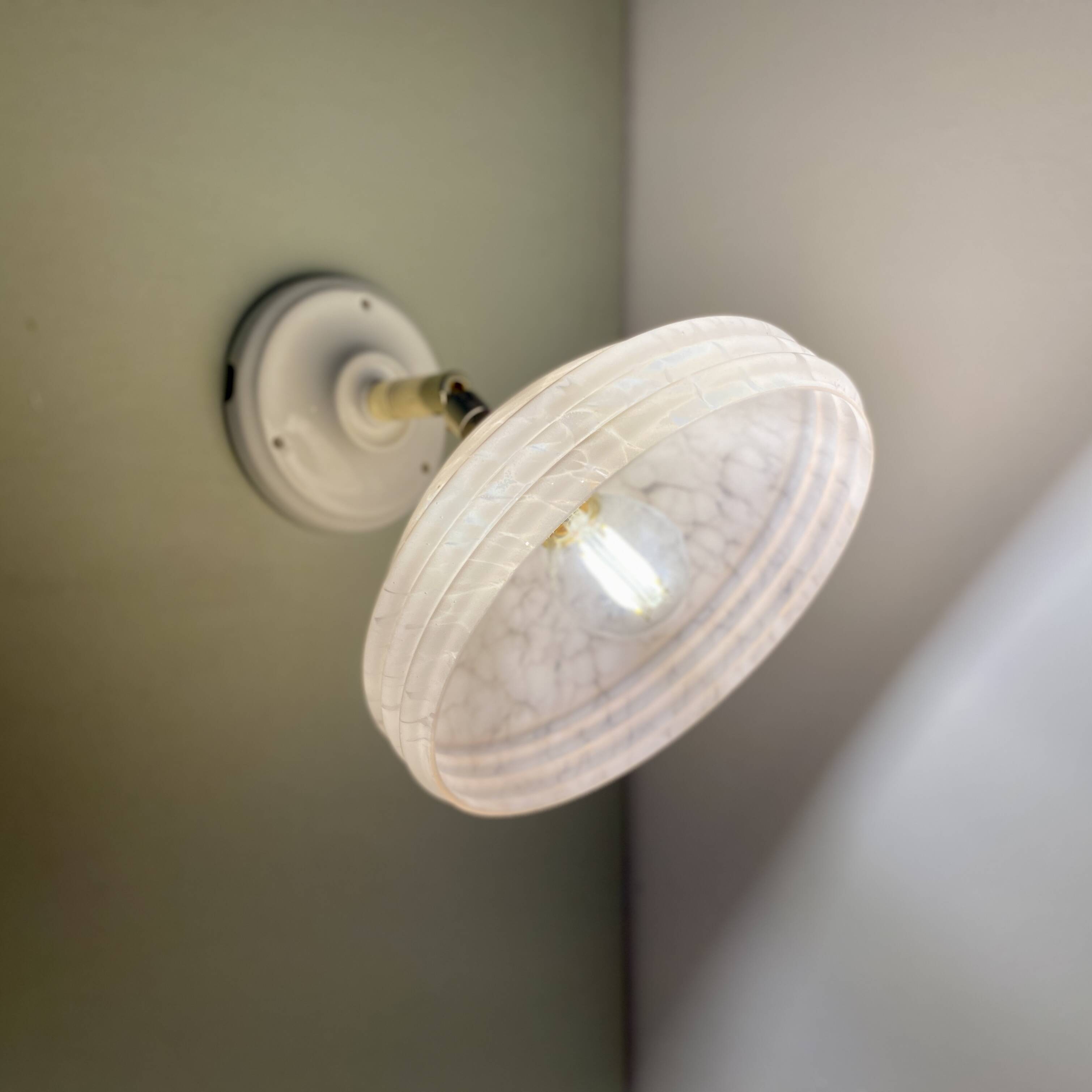 Vintage pink Clichy glass wall lamp with shade