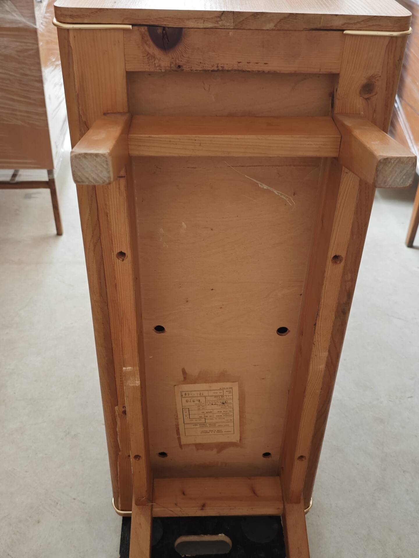 Cover chest, toy chest Landsman and Nepozitek Jitona.