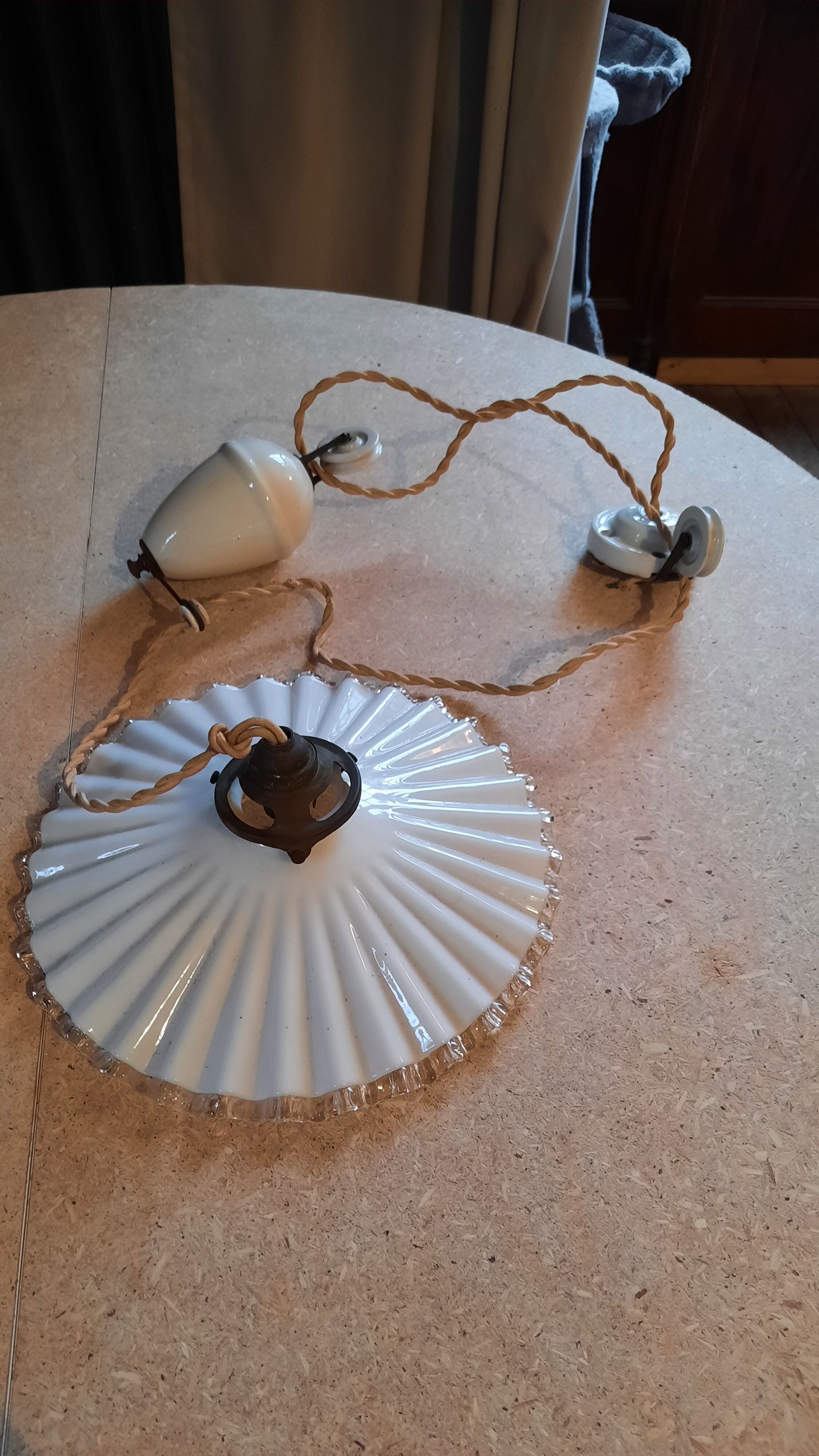 Suspension up and down