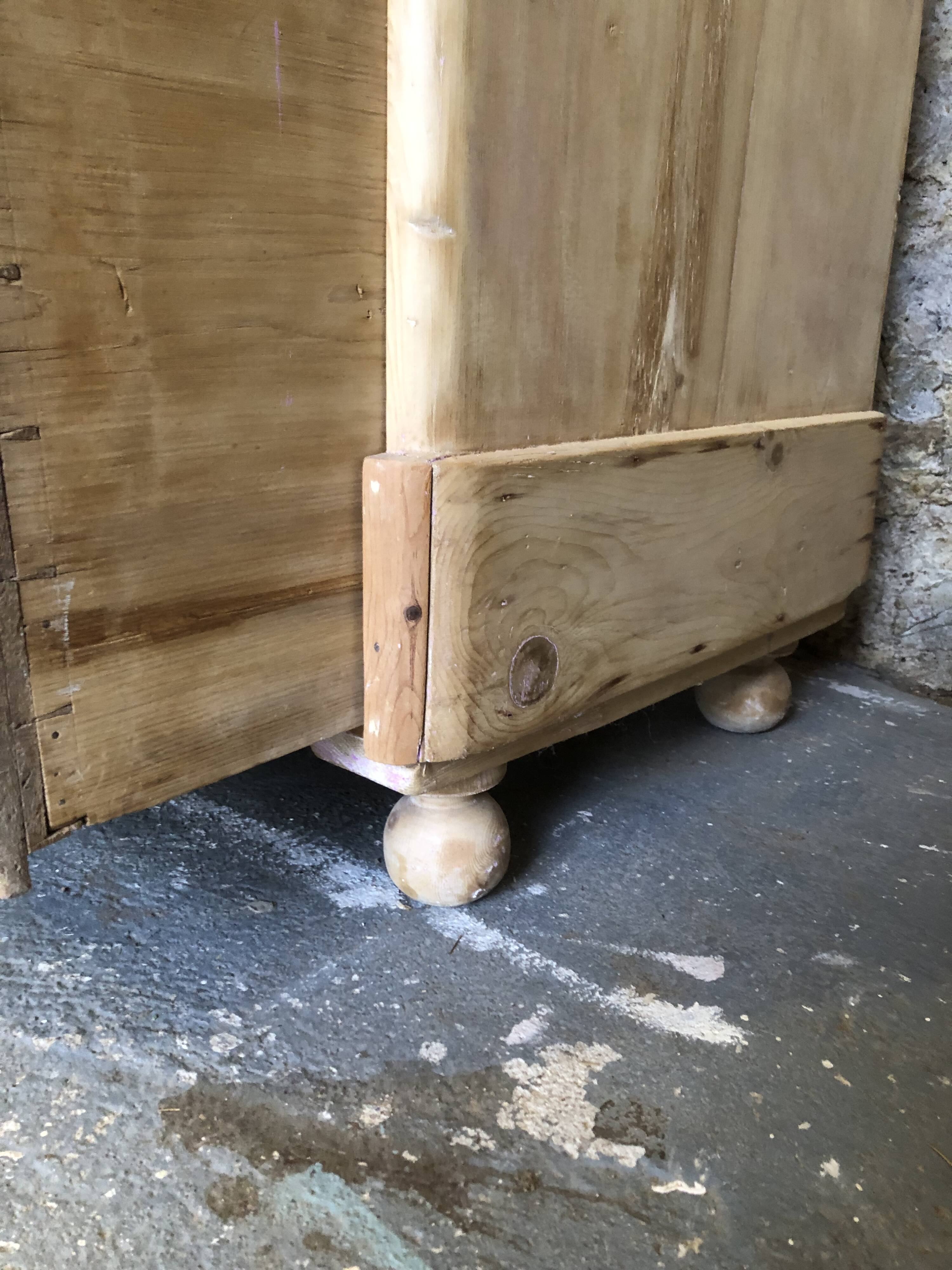 English chest of drawers