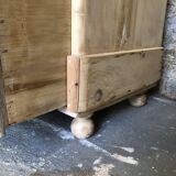 English chest of drawers