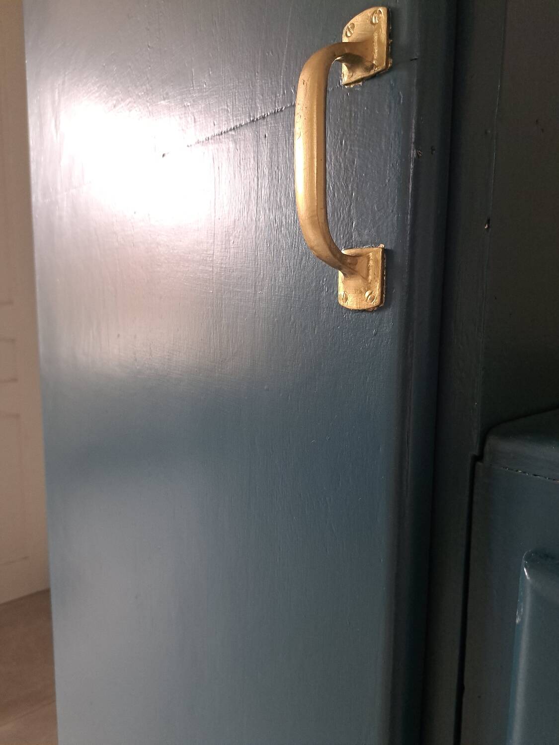 Armoire asymétrique vintage