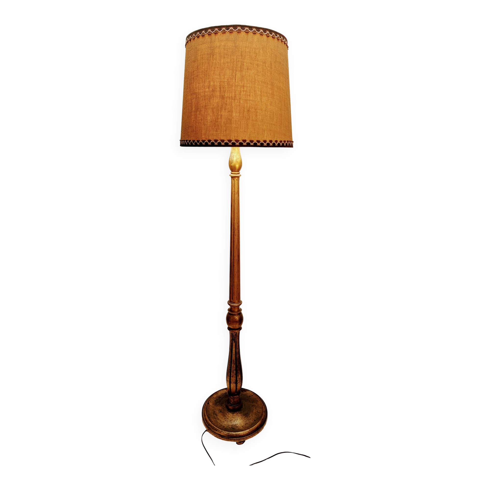 Gilded wooden floor lamp
