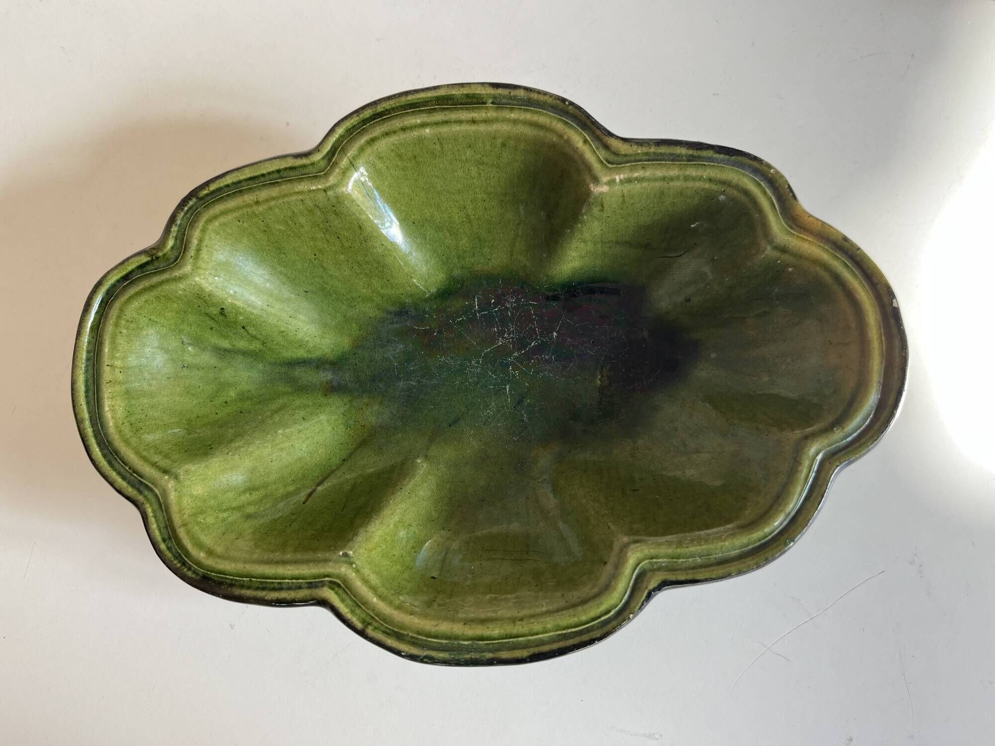 Ribbed dish in green glazed stoneware Dieulefit Poet Laval 1950