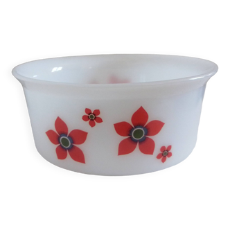 Arcopal round salad bowl with flower patterns