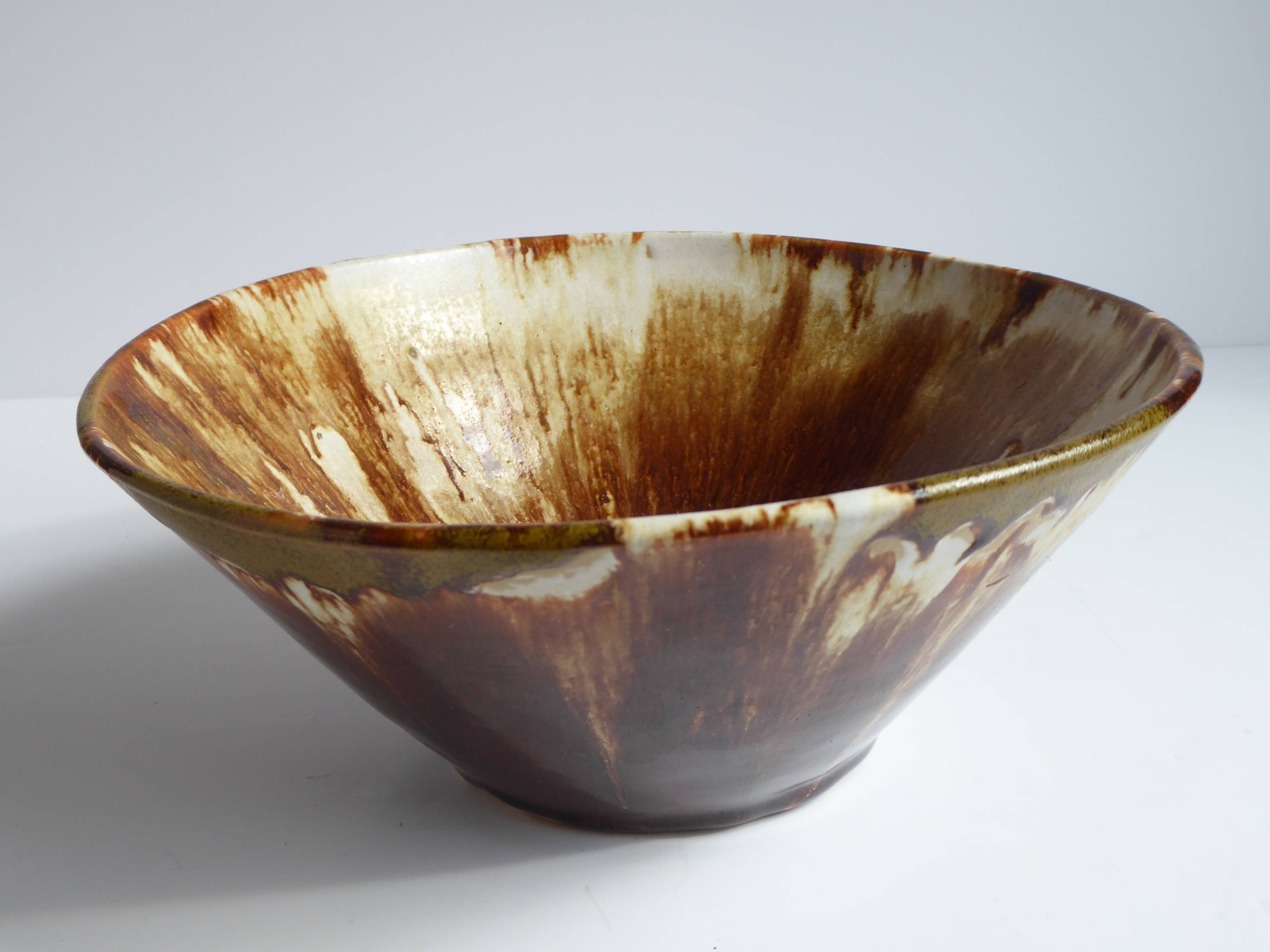 Enamelled terracotta cup