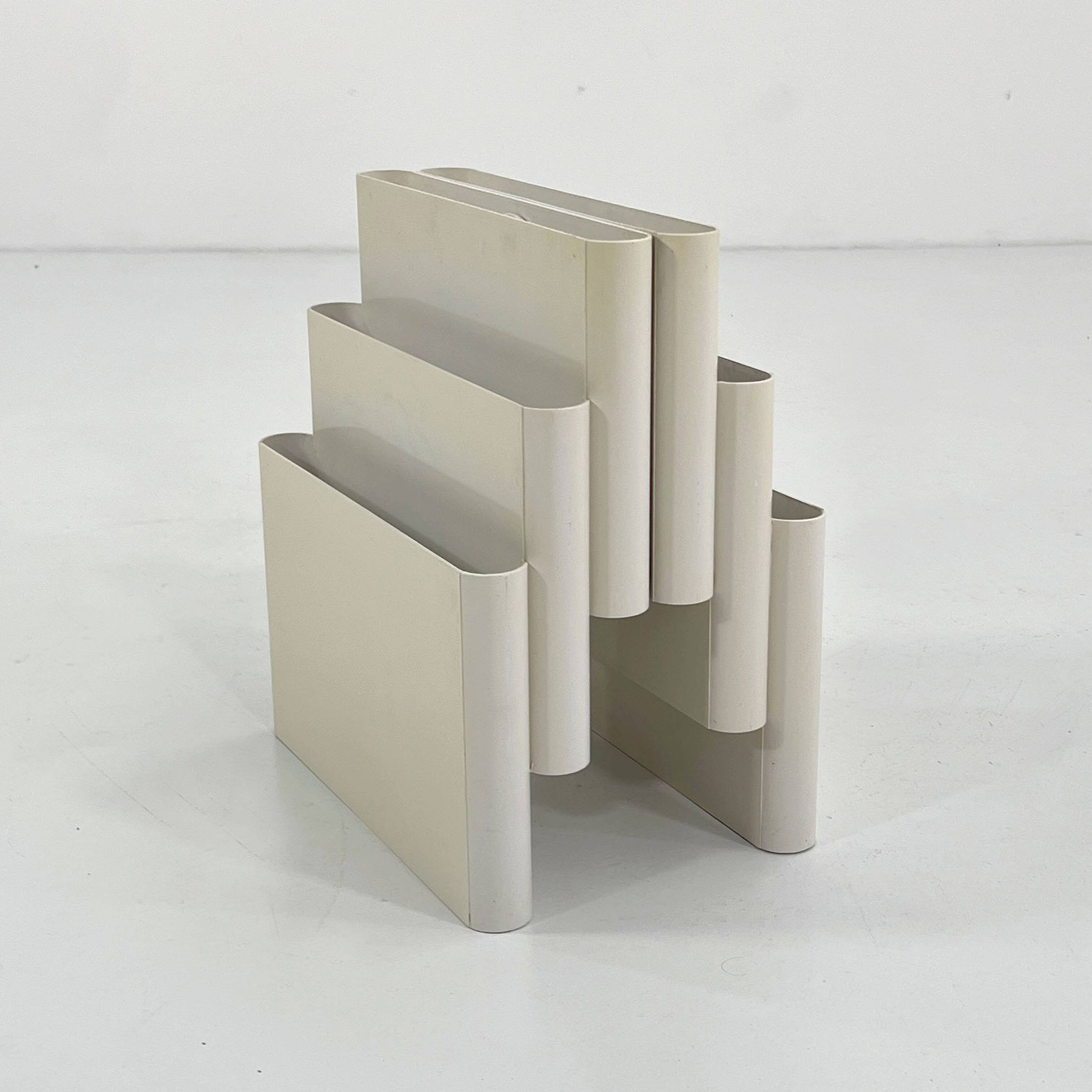 Porte-magazines crème par Giotto Stoppino pour Kartell, 1970