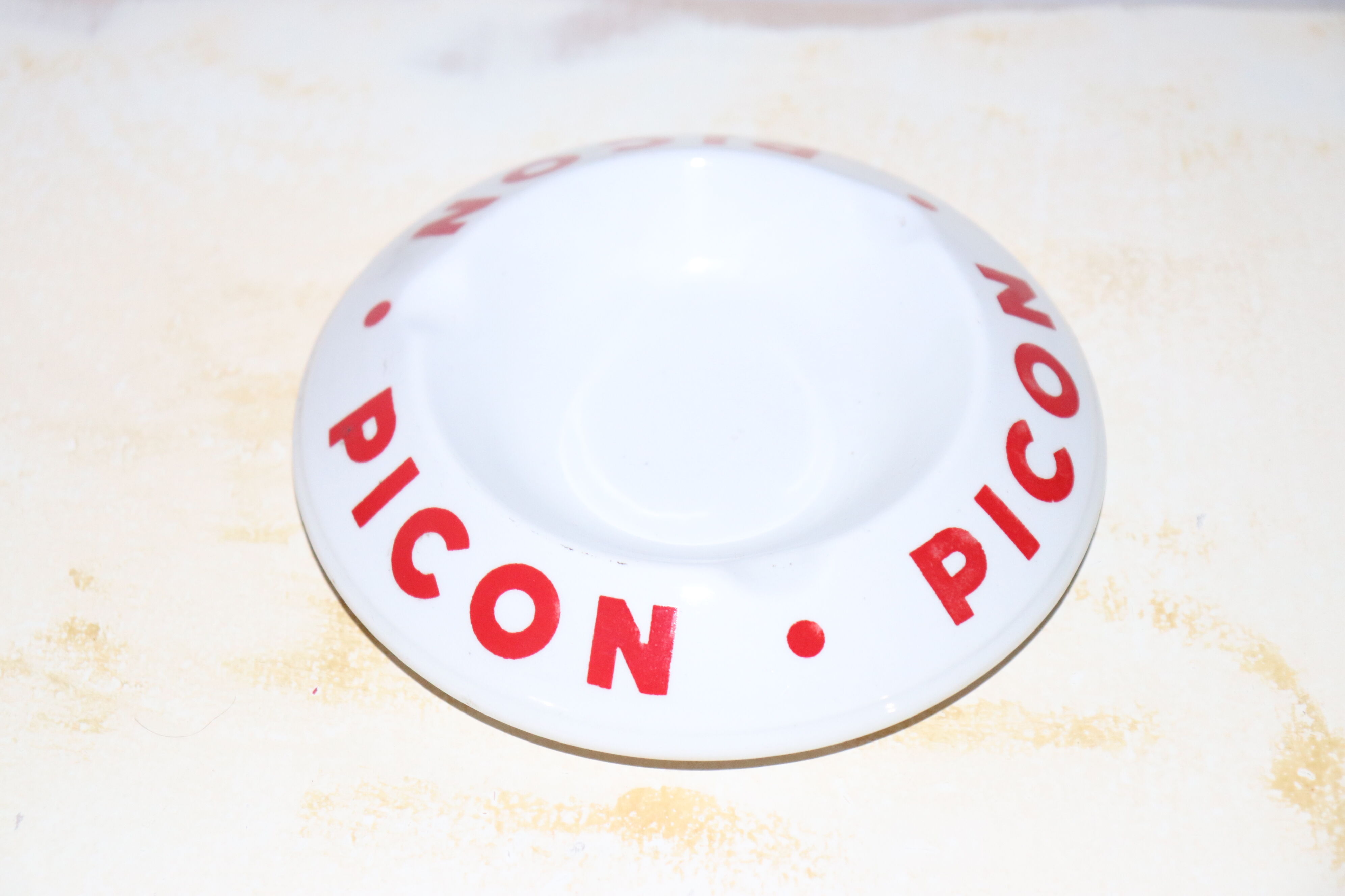 Cendrier publicitaire Picon