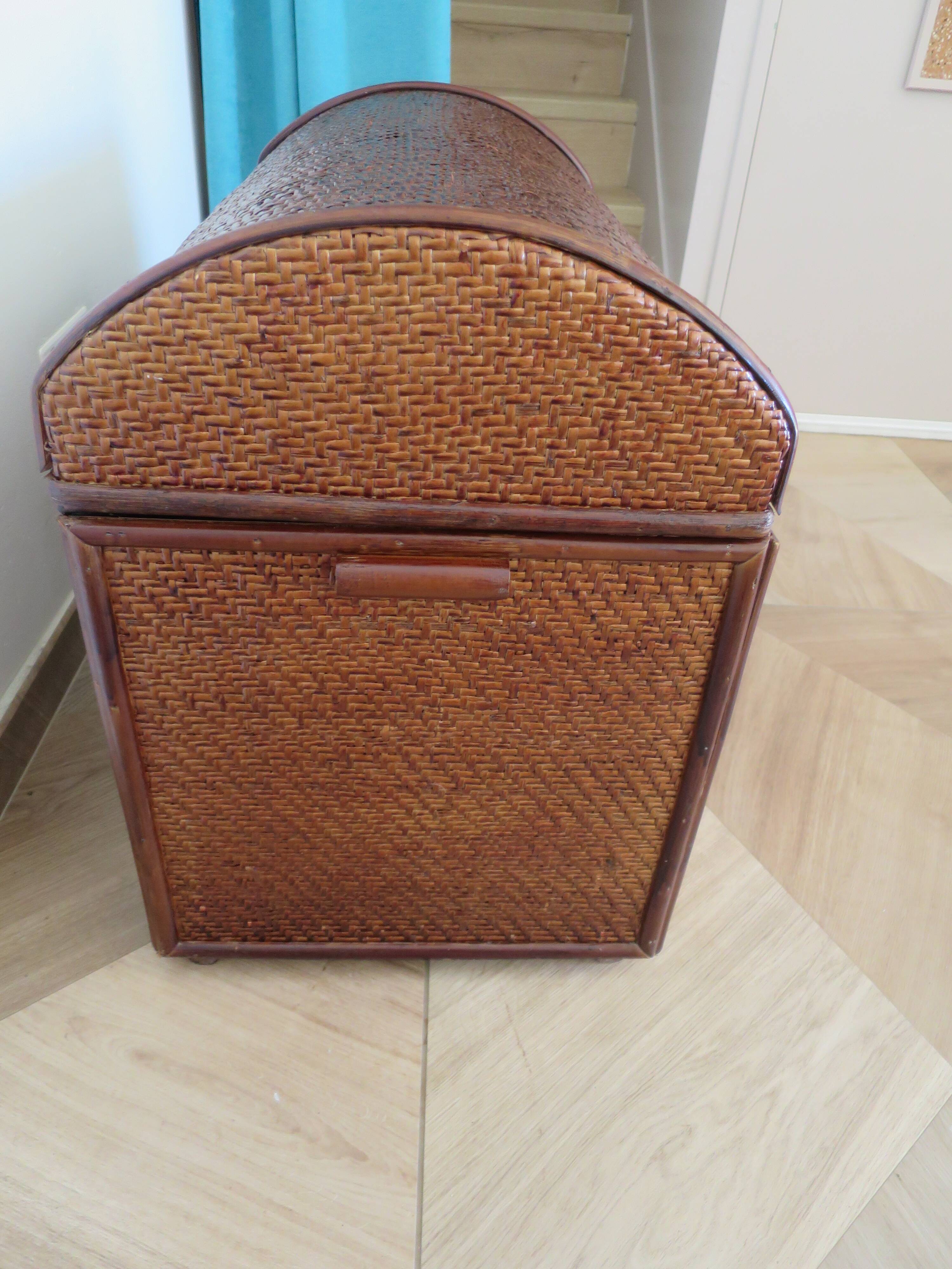 Vintage storage chest - curved - woven rattan - 1970s - mahogany colour
