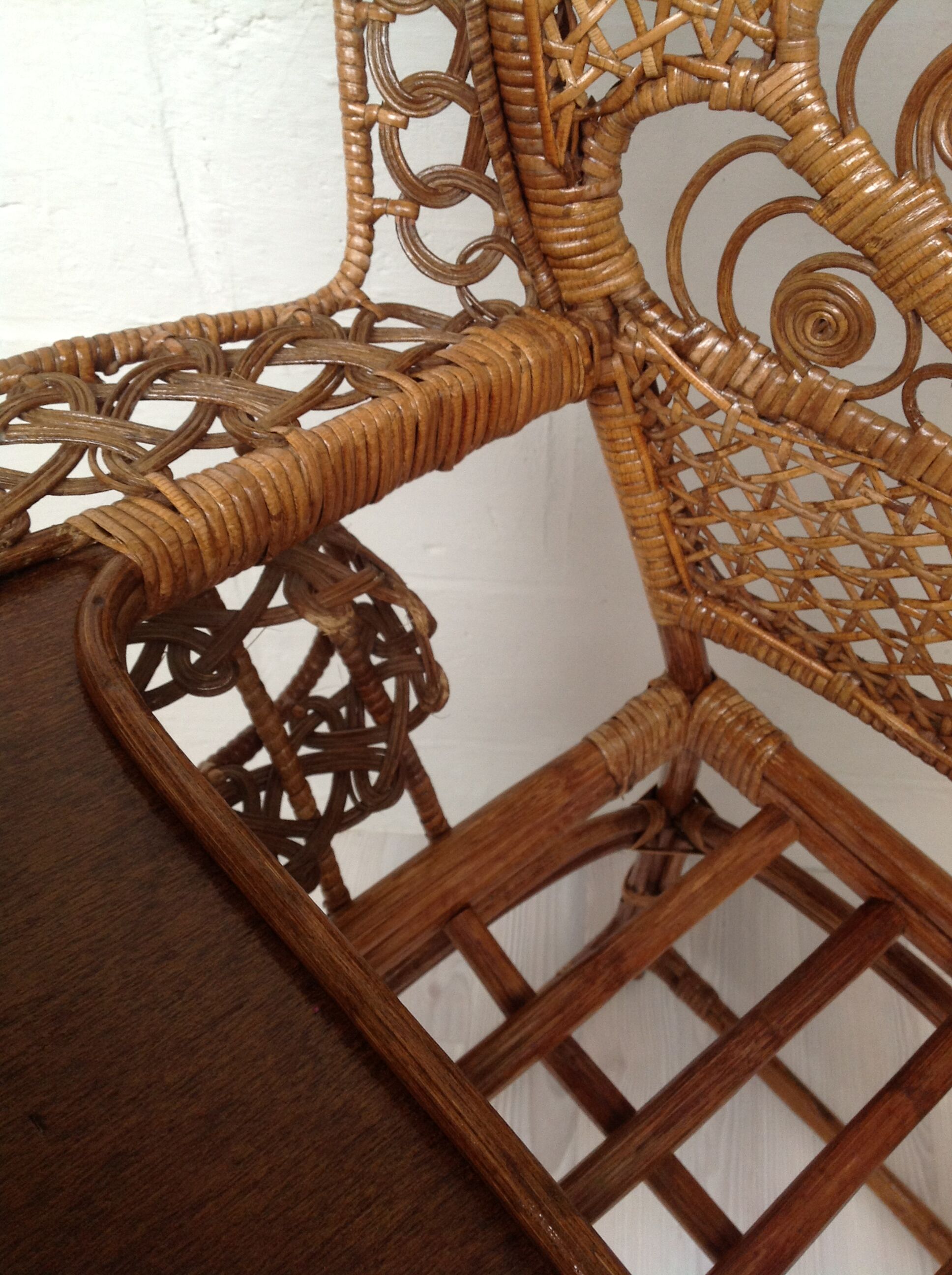 Chaise haute rotin Peacock