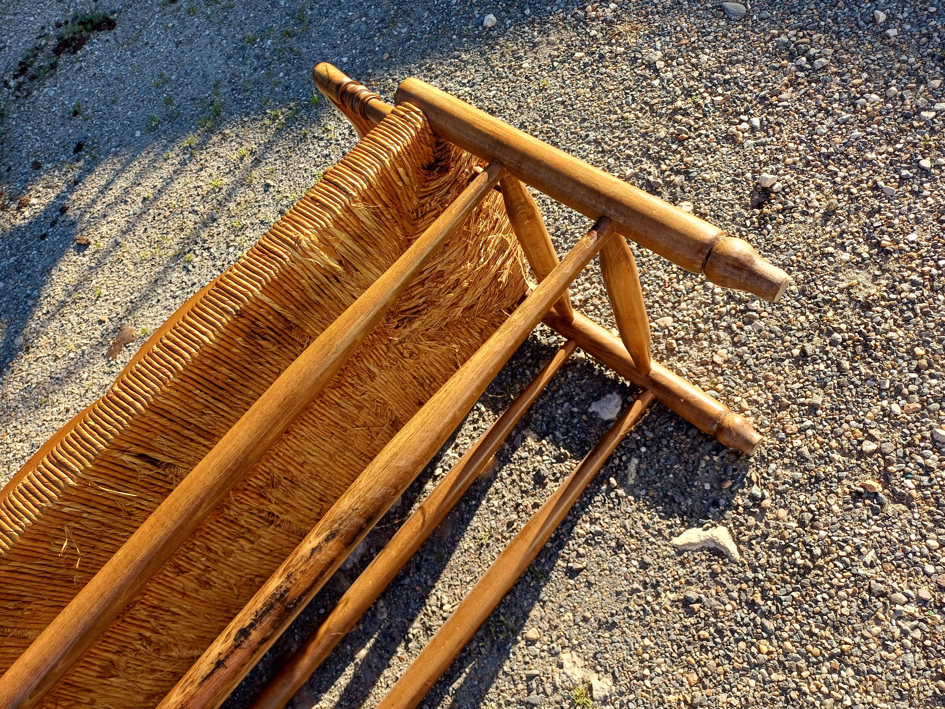 3-Person Bench with Old-fashioned Mulching
