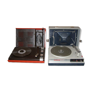 2 electrophones vintage