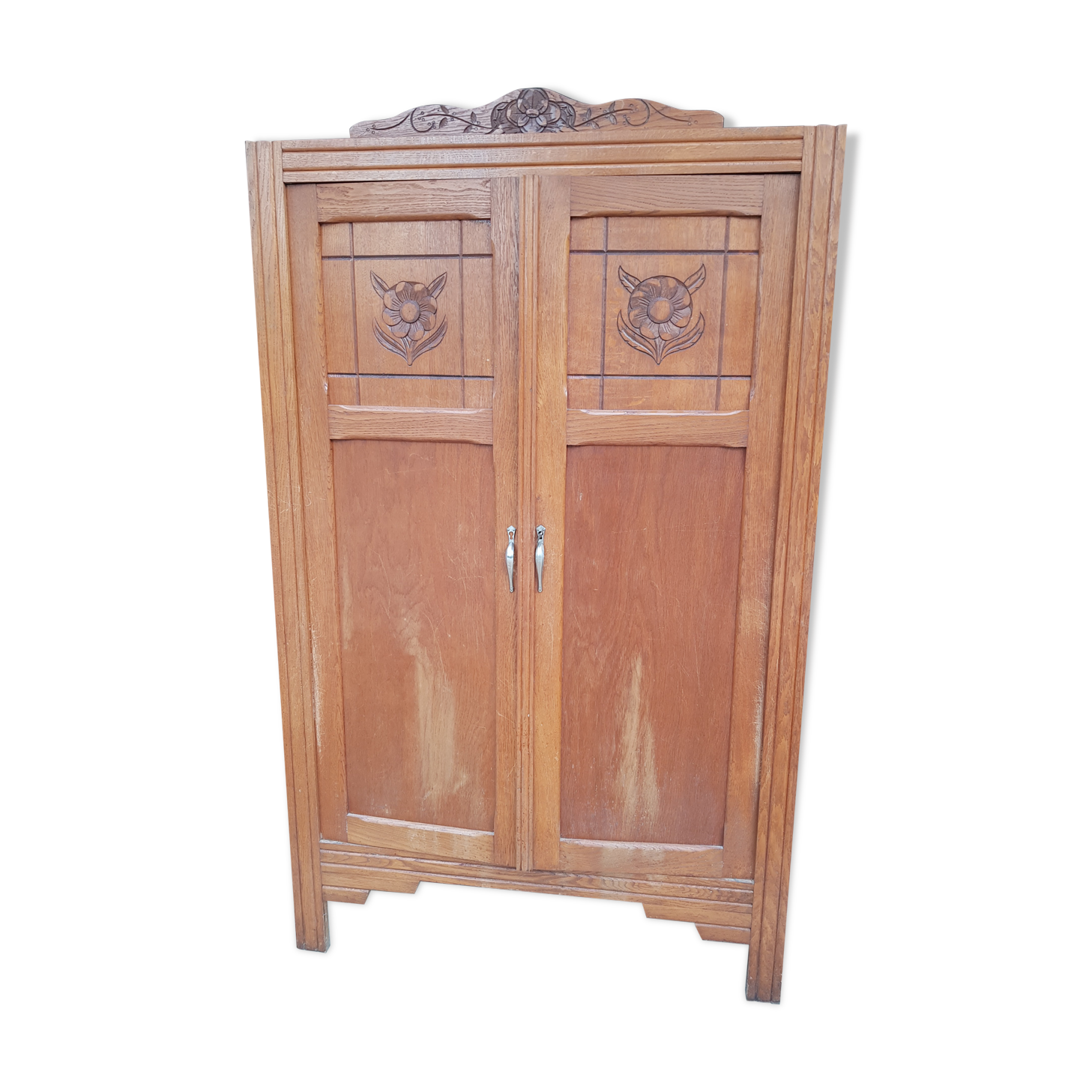 Vintage parisian wardrobe